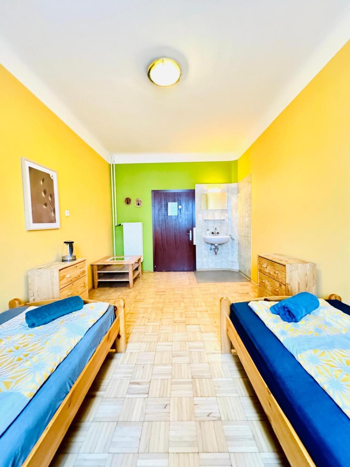 Affordable Central Rooms, 10-min To Lugner City Appartamento Vienna