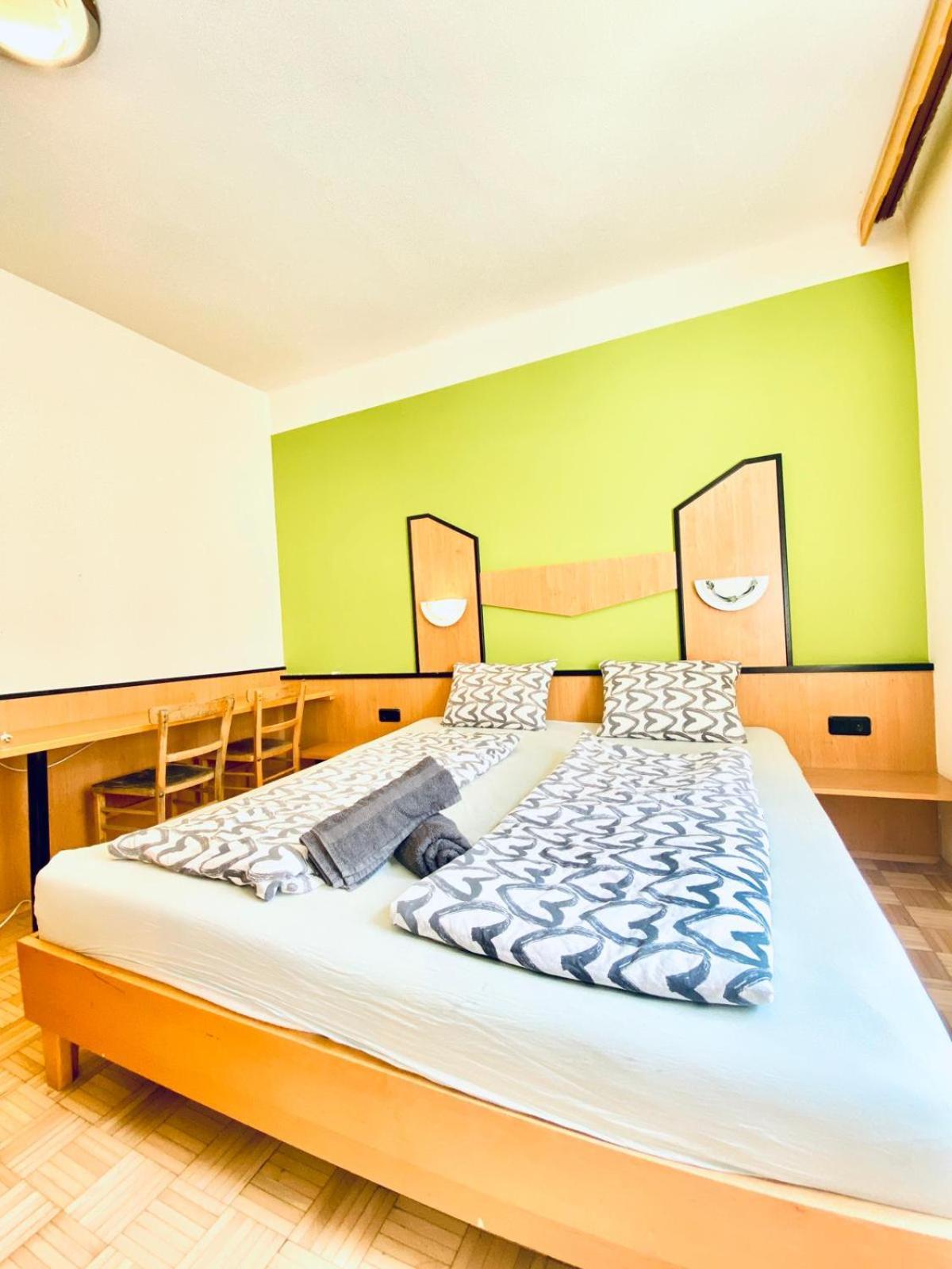 Appartamento Affordable Central Rooms, 10-min To Lugner City Vienna