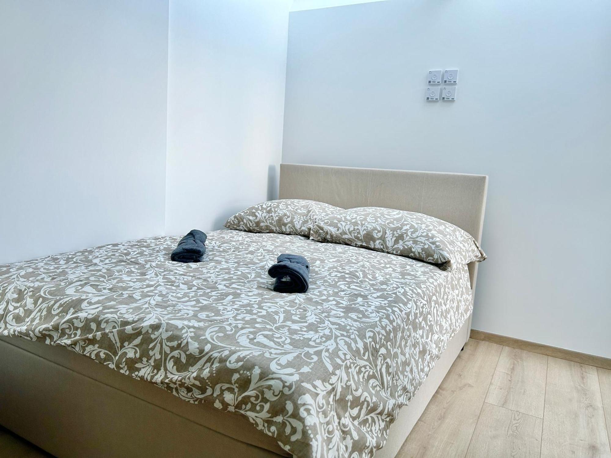 Asp Modern With Balcony & Free Parking