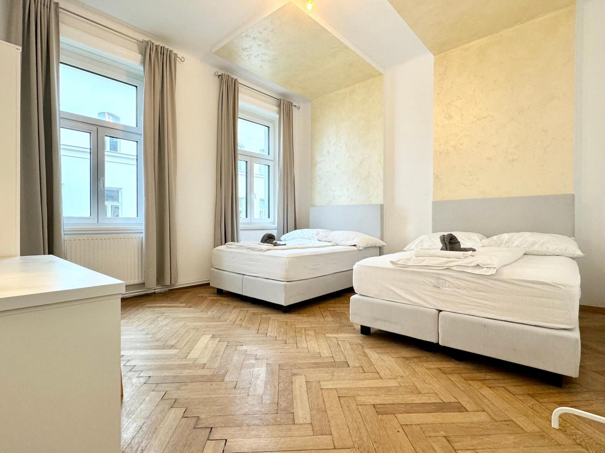 Luxury At Famous Kutschkermarkt Apartment