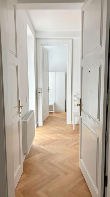 2 25 Apartment Vienna