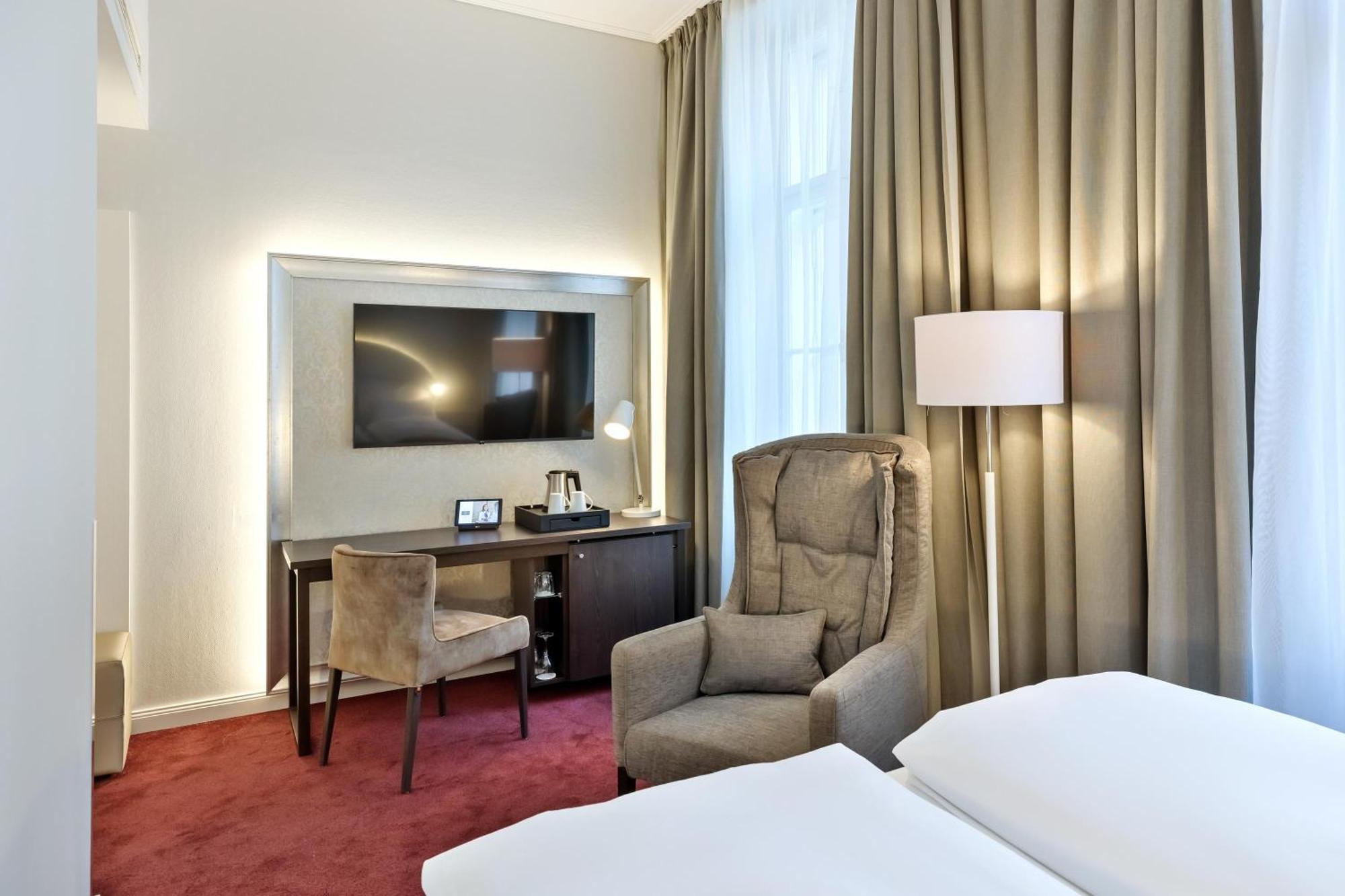 Hotel Rathauspark Wien, A Member Of Radisson Individuals 4*