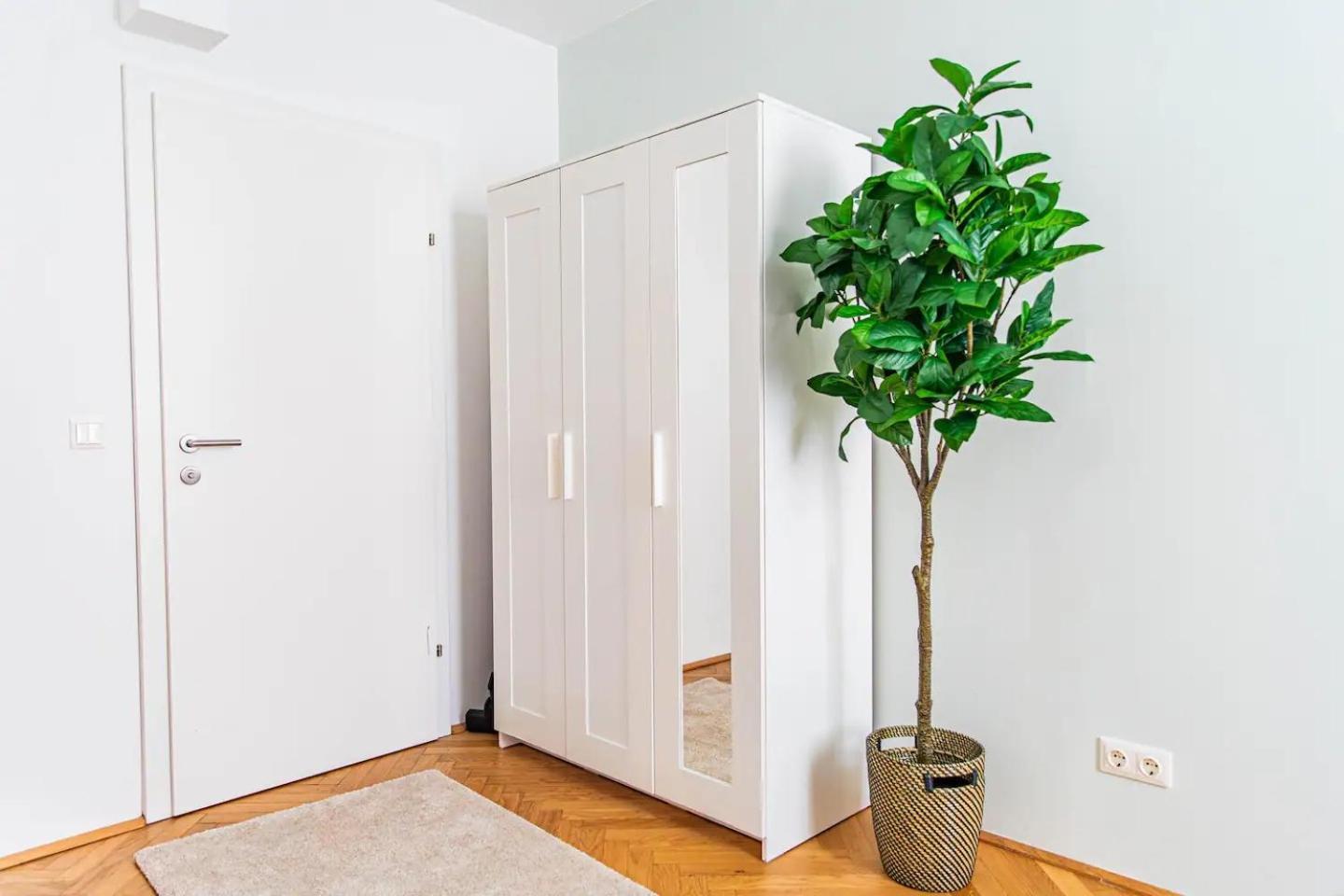 Apartment Apartment, Two Metro Stations To Hauptbahnhof *