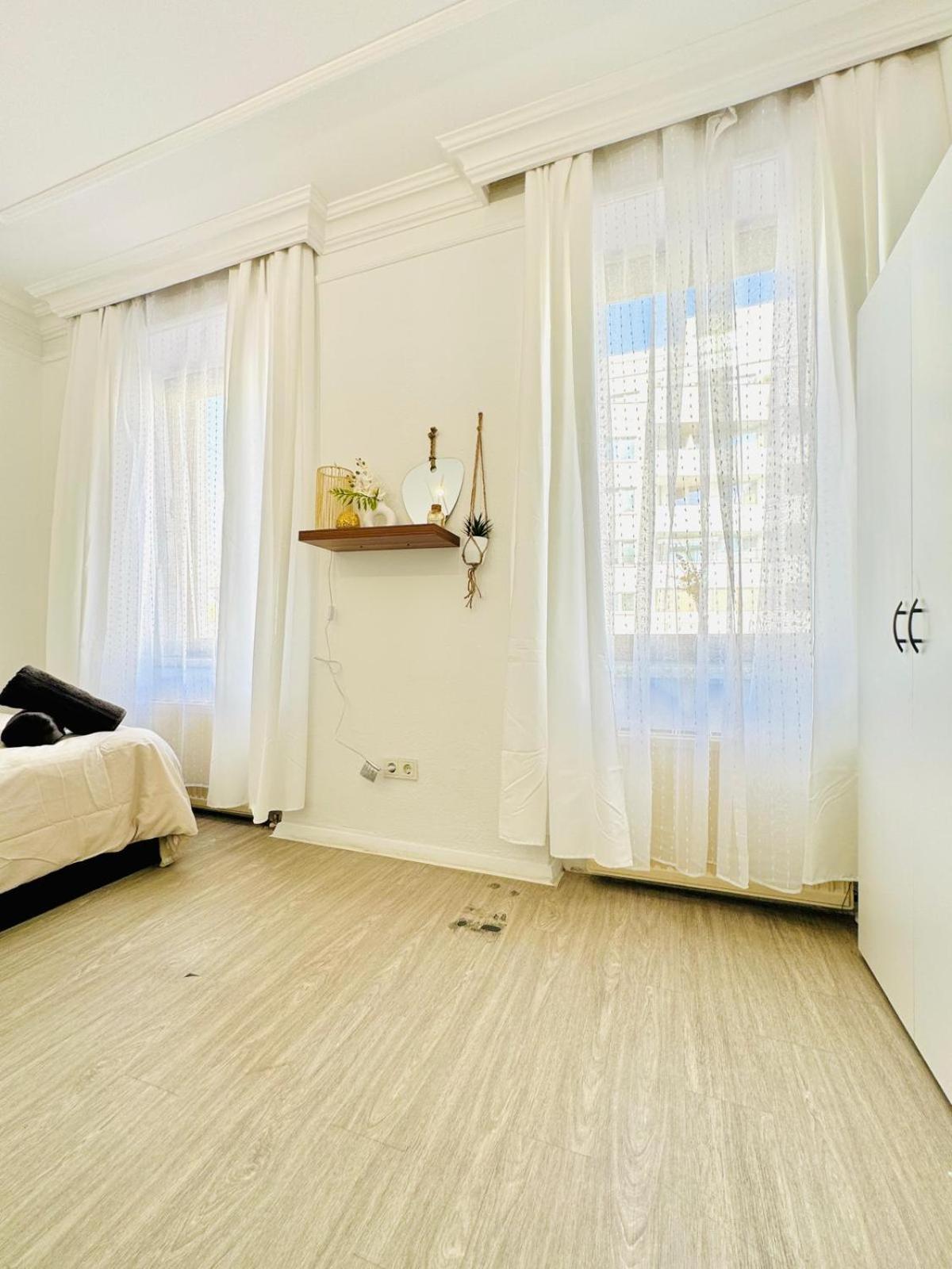 Comfy 4br Apt, 12-min To Fac Platz *