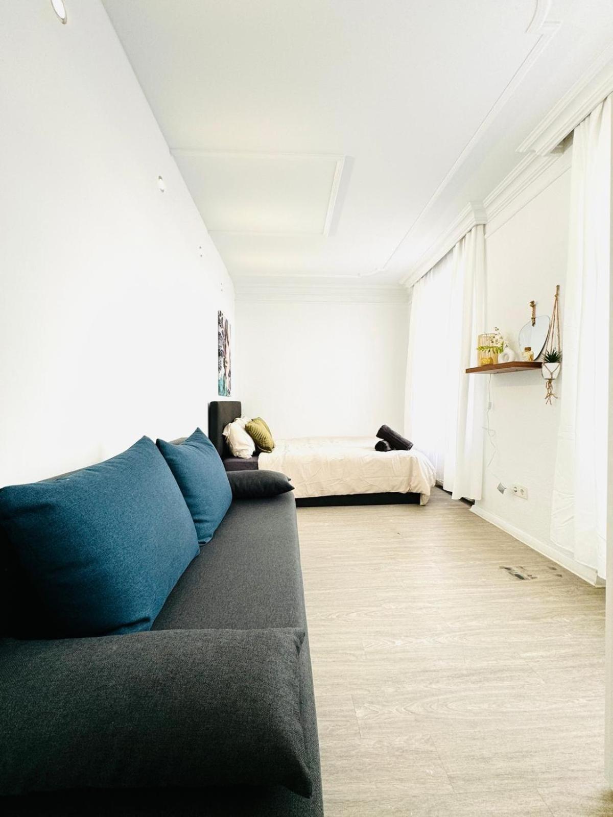 Comfy 4br Apt, 12-min To Fac Platz Apartamento