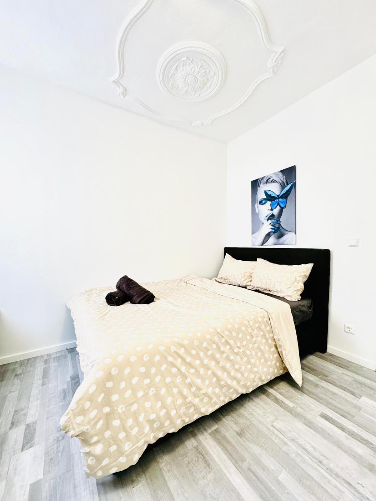 Comfy 4br Apt, 12-min To Fac Platz