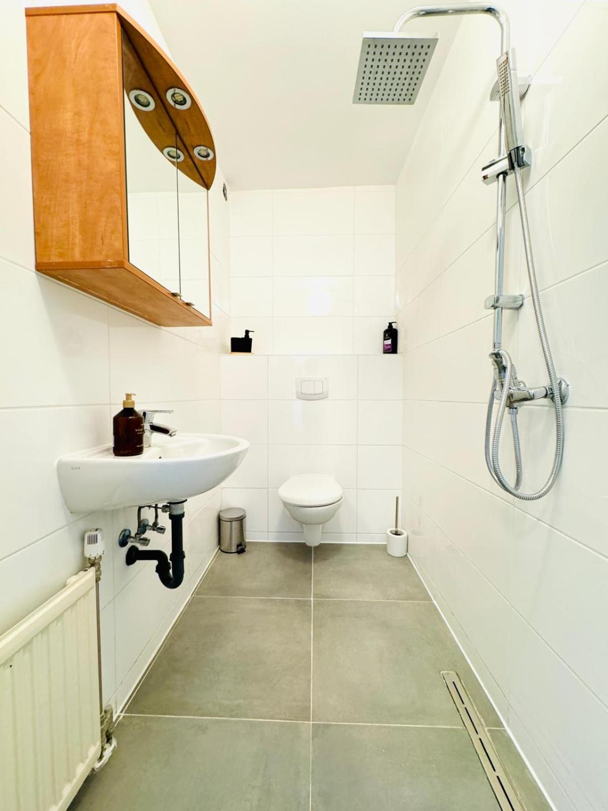 Apartamento Comfy 4br Apt, 12-min To Fac Platz