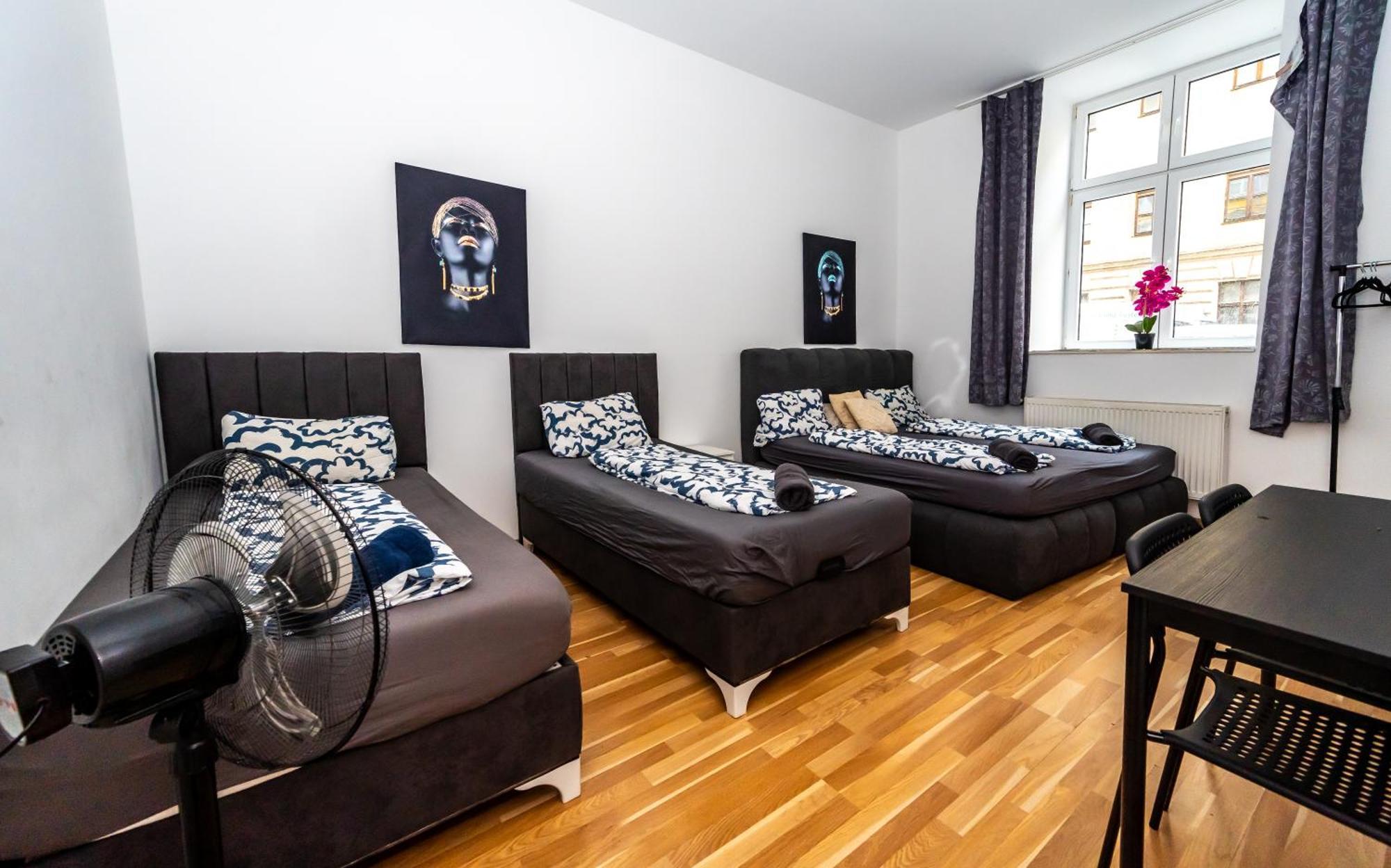 Family Studio- 7 Minutes To Schoenbrunn Palace Wien