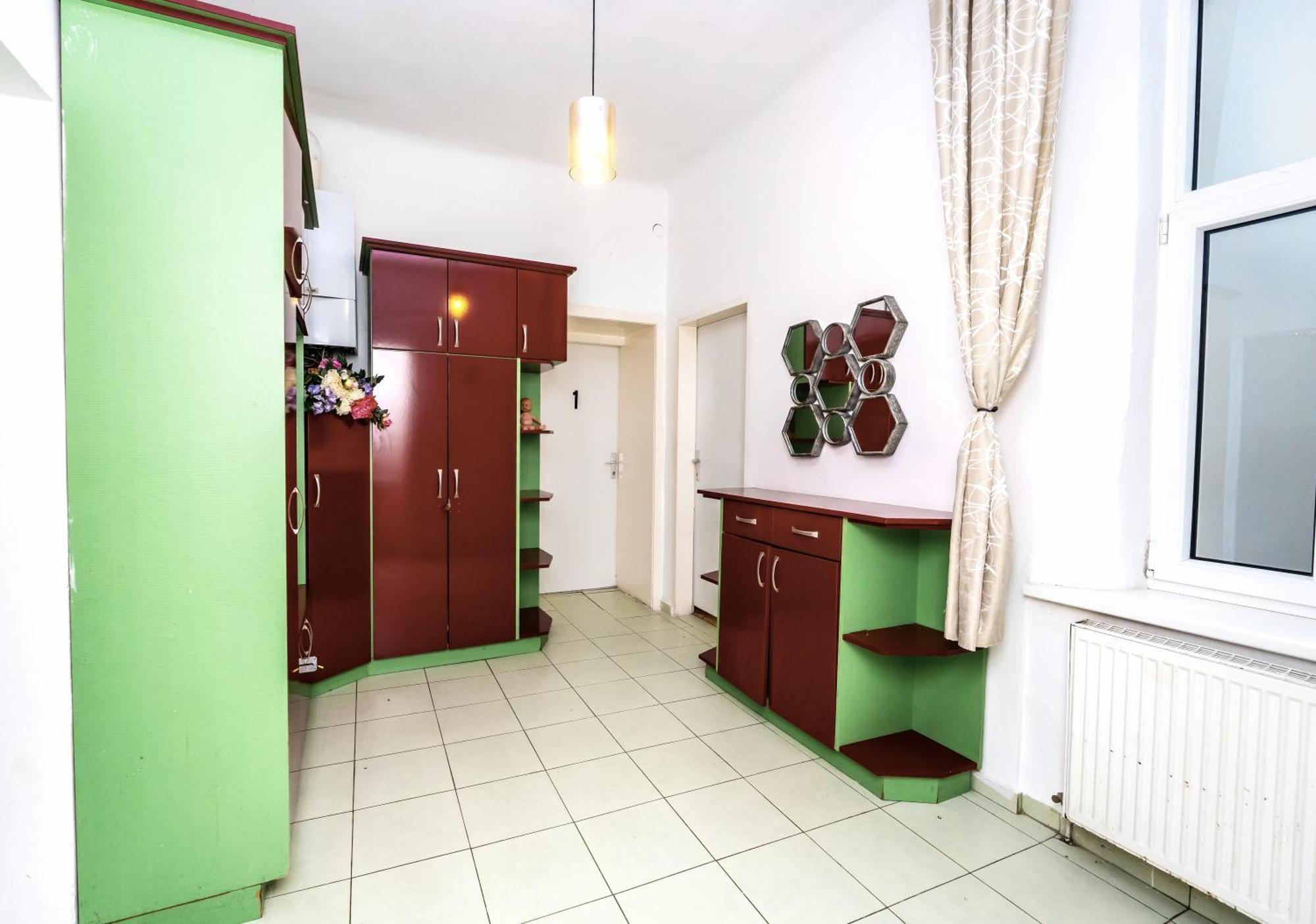Aparthotel Family - 7 Minutes To Schoenbrunn Palace Wien