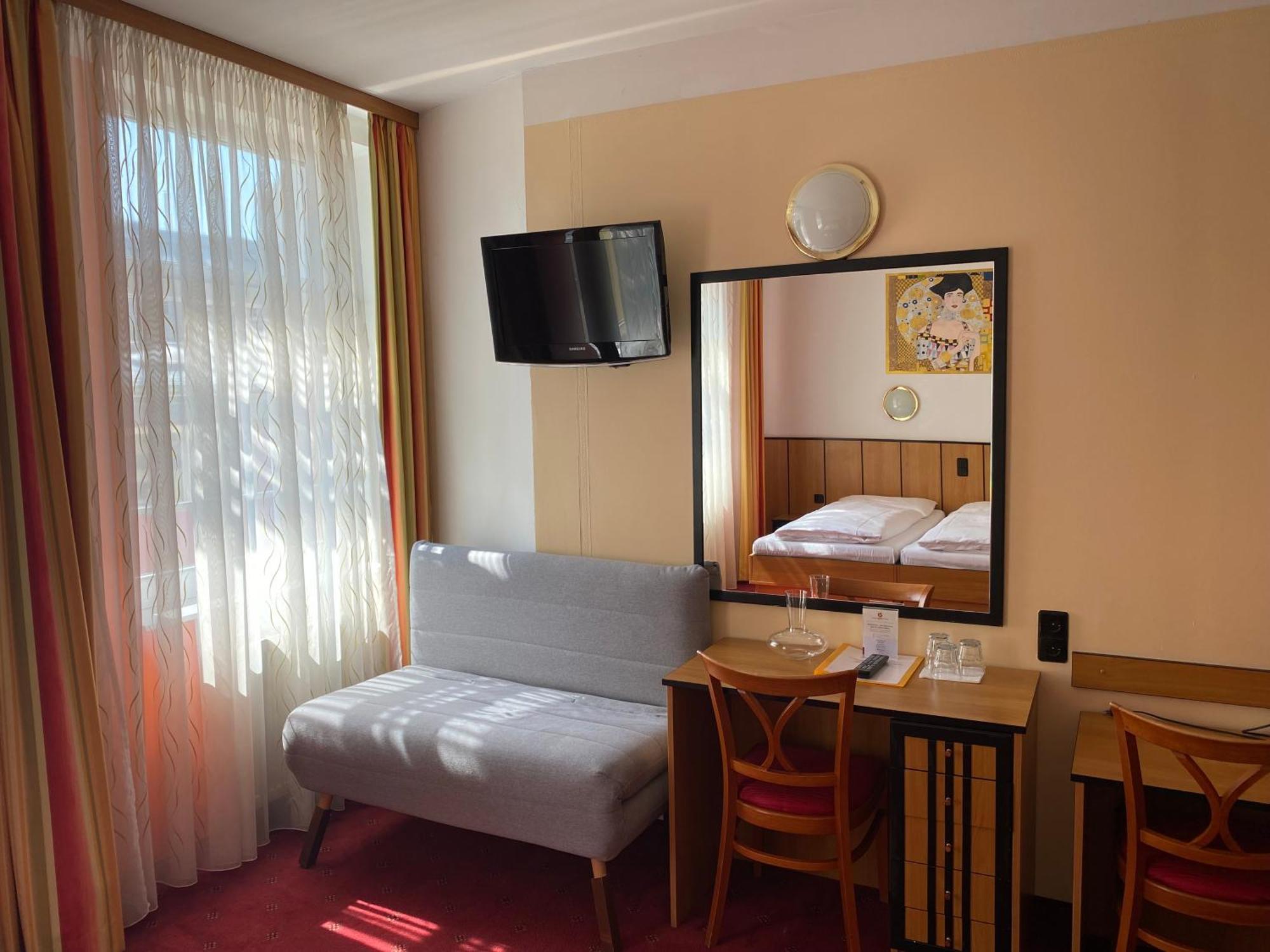 Garten- Und Kunsthotel Gabriel Vienna