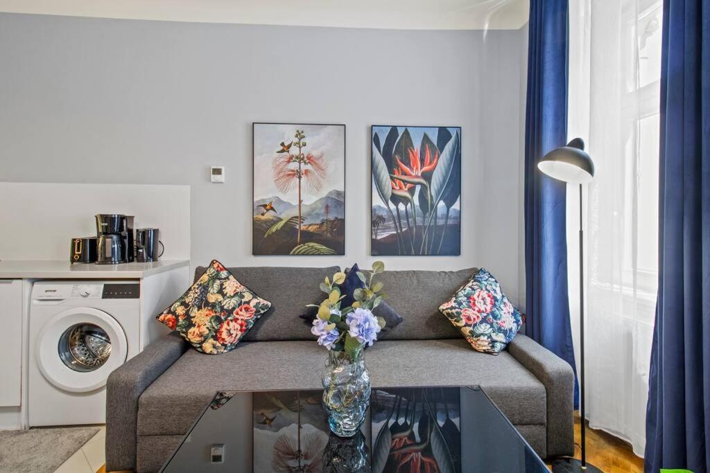 Apartamento Shopping Street I 2 Minutes To Mainstation Viena