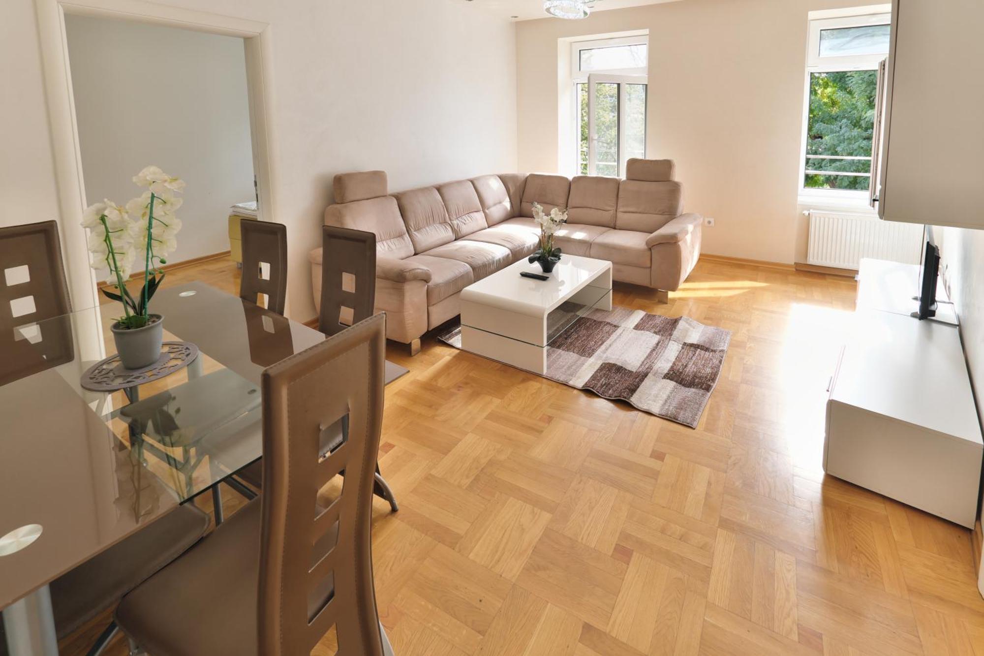 Schoenbrunn Apartamento *