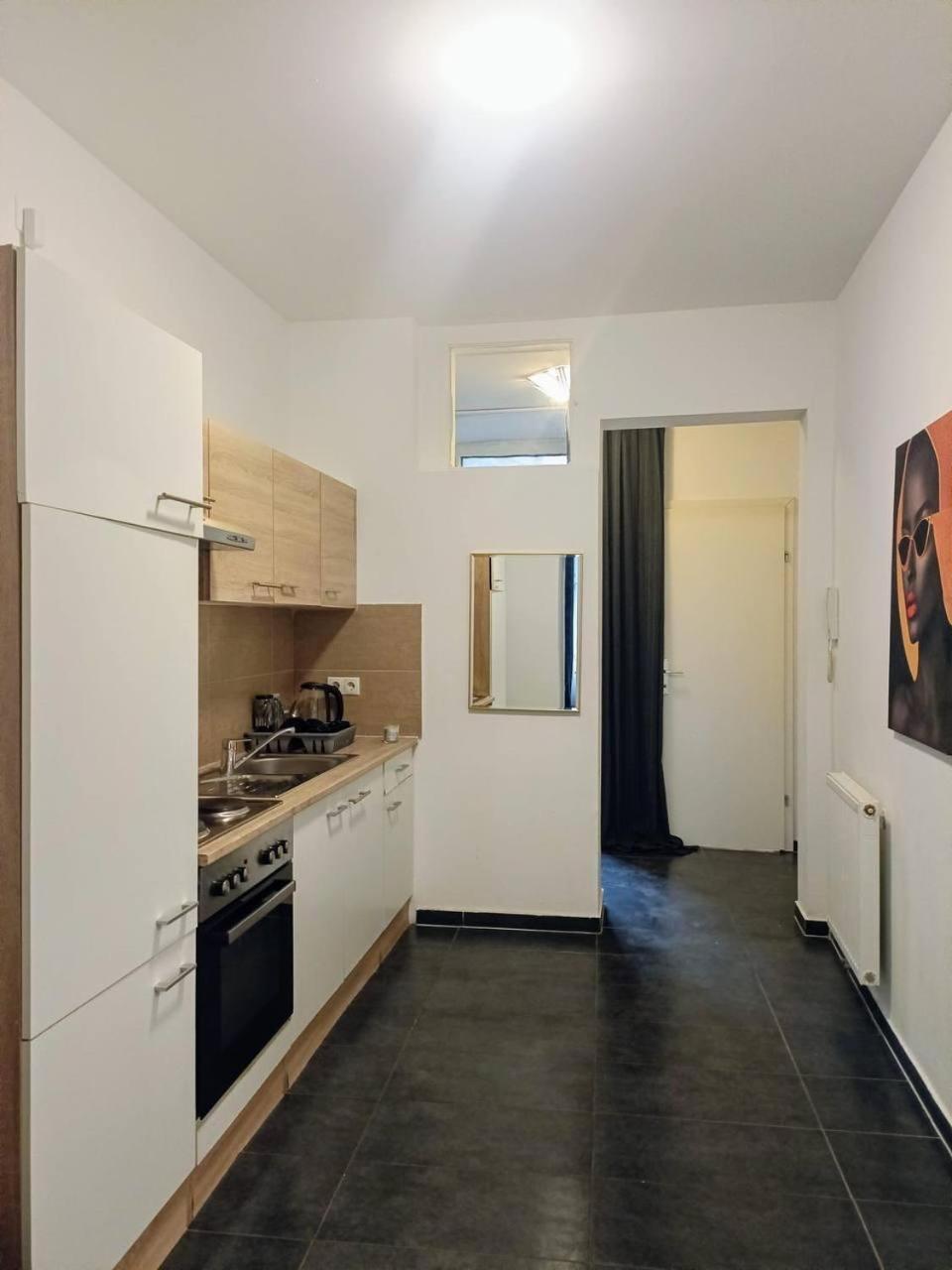 Apartment Cozy 3br Shared For Groups, 10-min To Waehringer Park Vienna