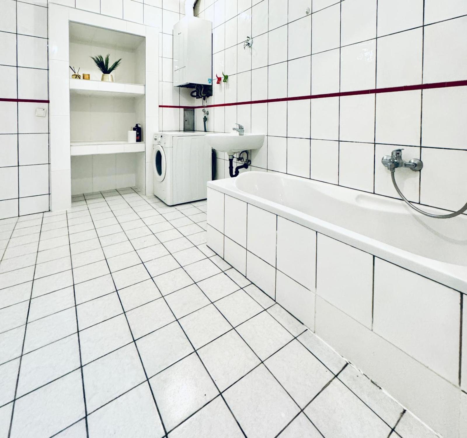 Apartment 5br Shared Ideal For Groups 7 Min To Westbahnhof *