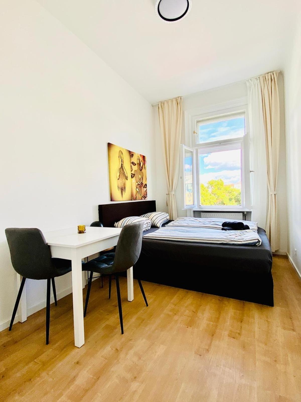 Apartment 5br Shared Ideal For Groups 7 Min To Westbahnhof Vienna