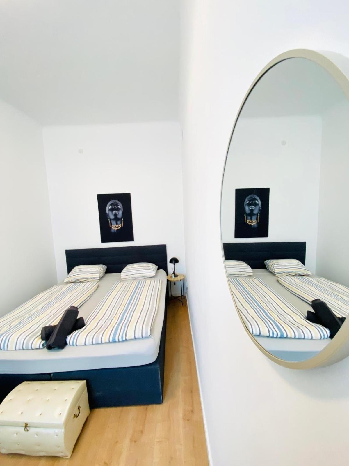 5br Shared Ideal For Groups 7 Min To Westbahnhof Apartment *