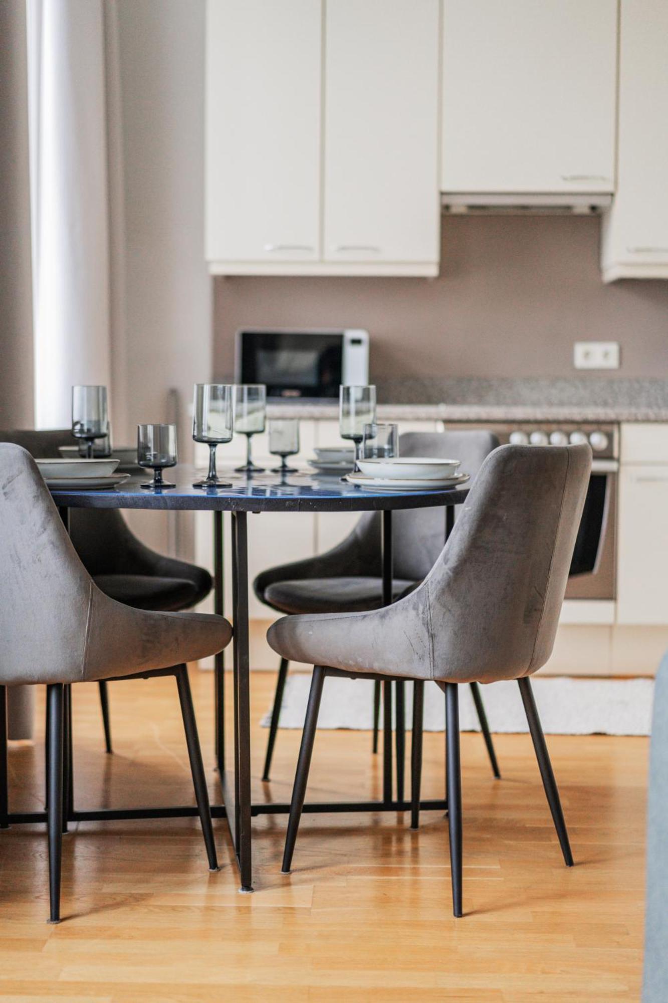 Franz By Home1 Apartment