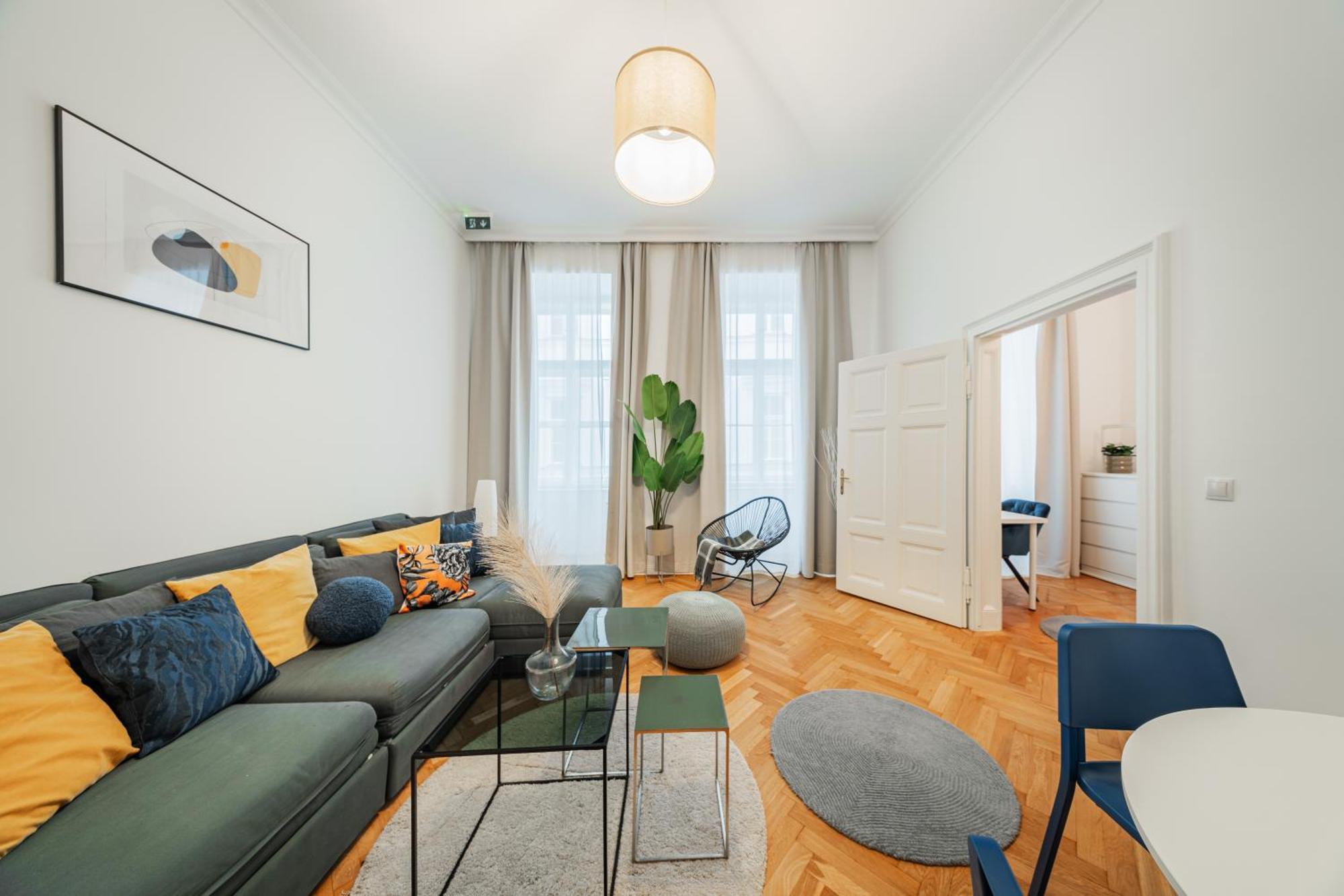 Franz By Home1 Apartment