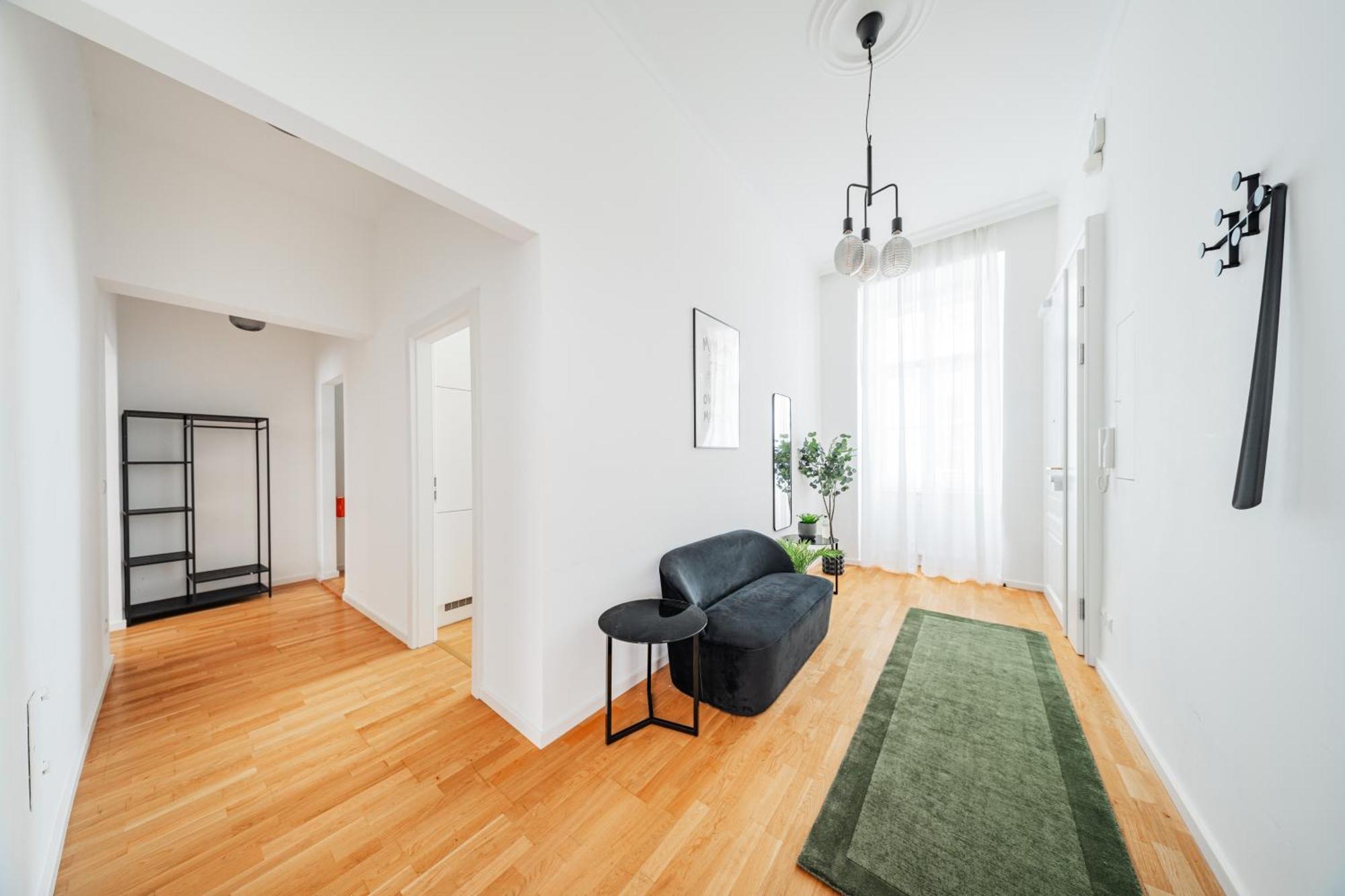Franz By Home1 Apartment *