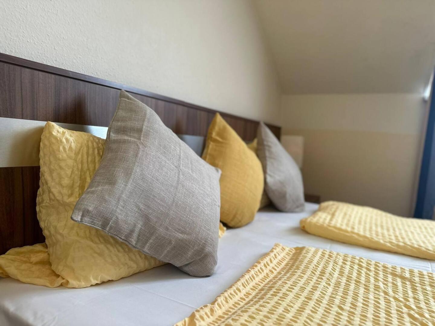 Apartment Paid Parking I Calm Location I 10 Minutes To S-bahn Vienna