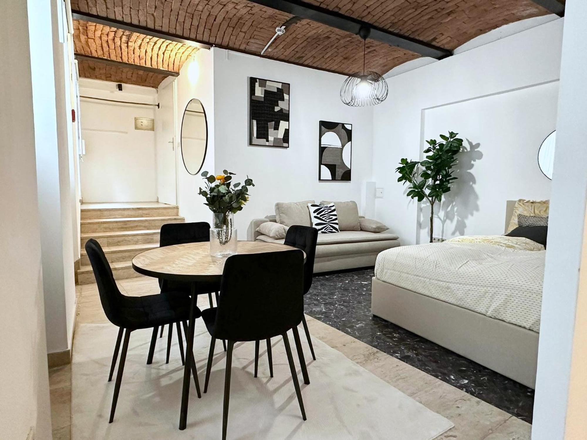 Paid Parking I Calm Location I 10 Minutes To S-bahn Apartment Vienna