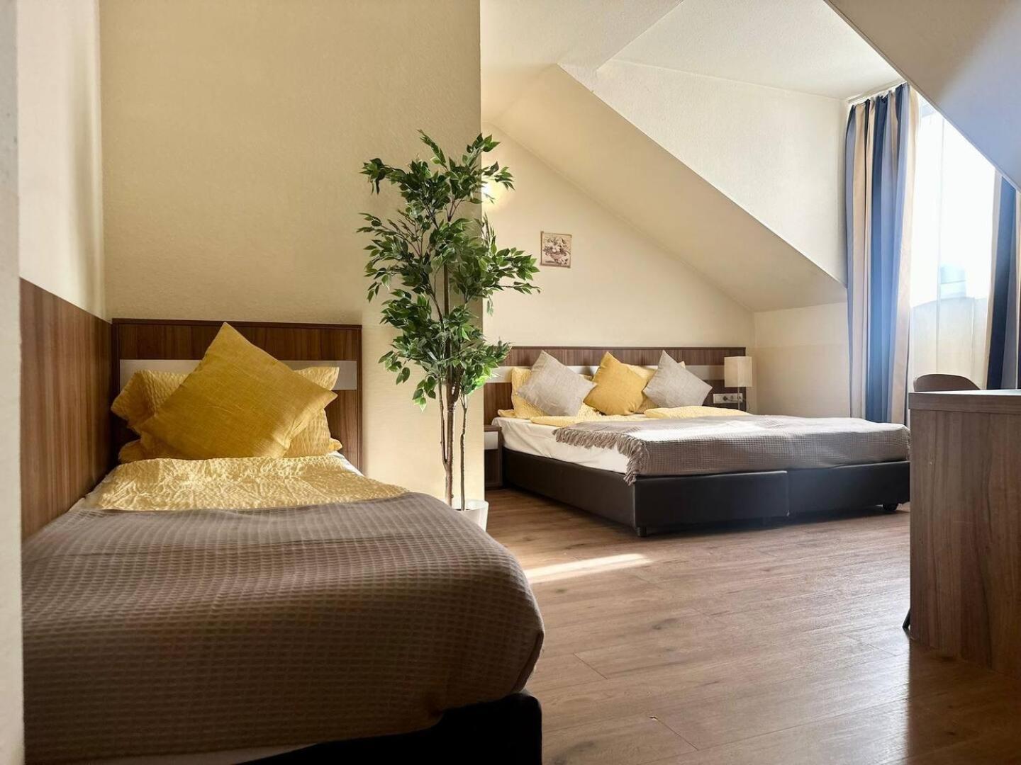 Apartment Paid Parking I Calm Location I 10 Minutes To S-bahn Vienna
