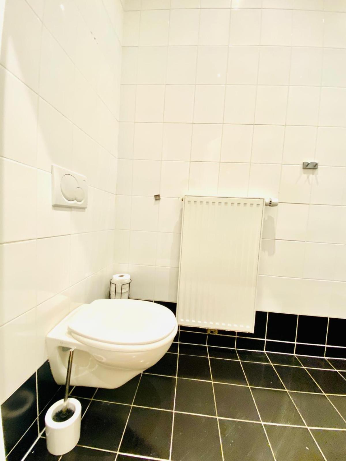 Apartment Ottakring Gem Shared 4-br Retreat Breathtaking Views