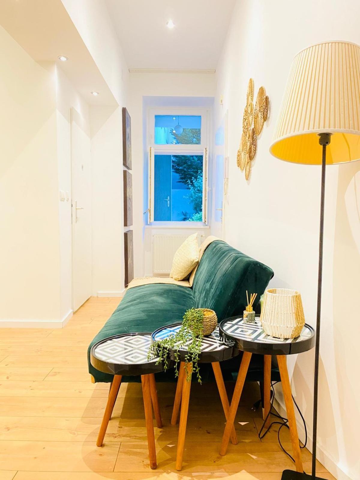 Ottakring Gem Shared 4-br Retreat Breathtaking Views * Vienna