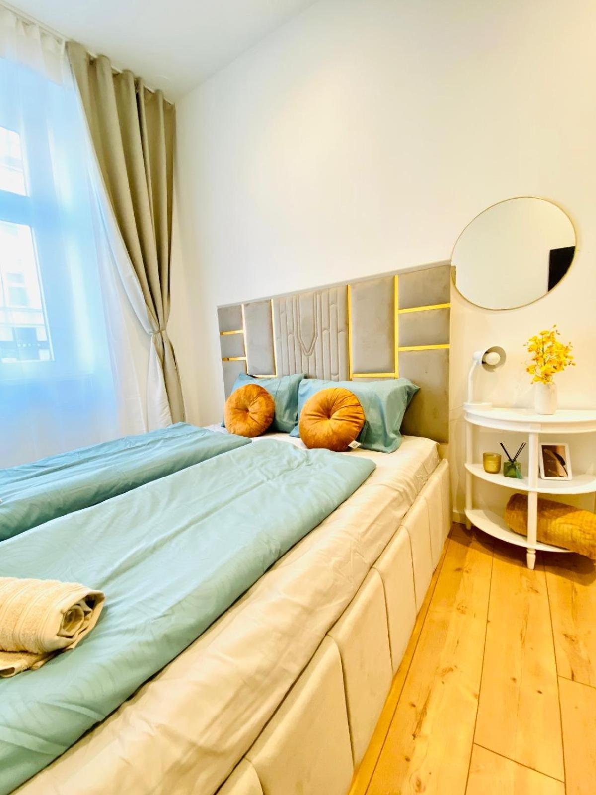 Apartment Ottakring Gem Shared 4-br Retreat Breathtaking Views