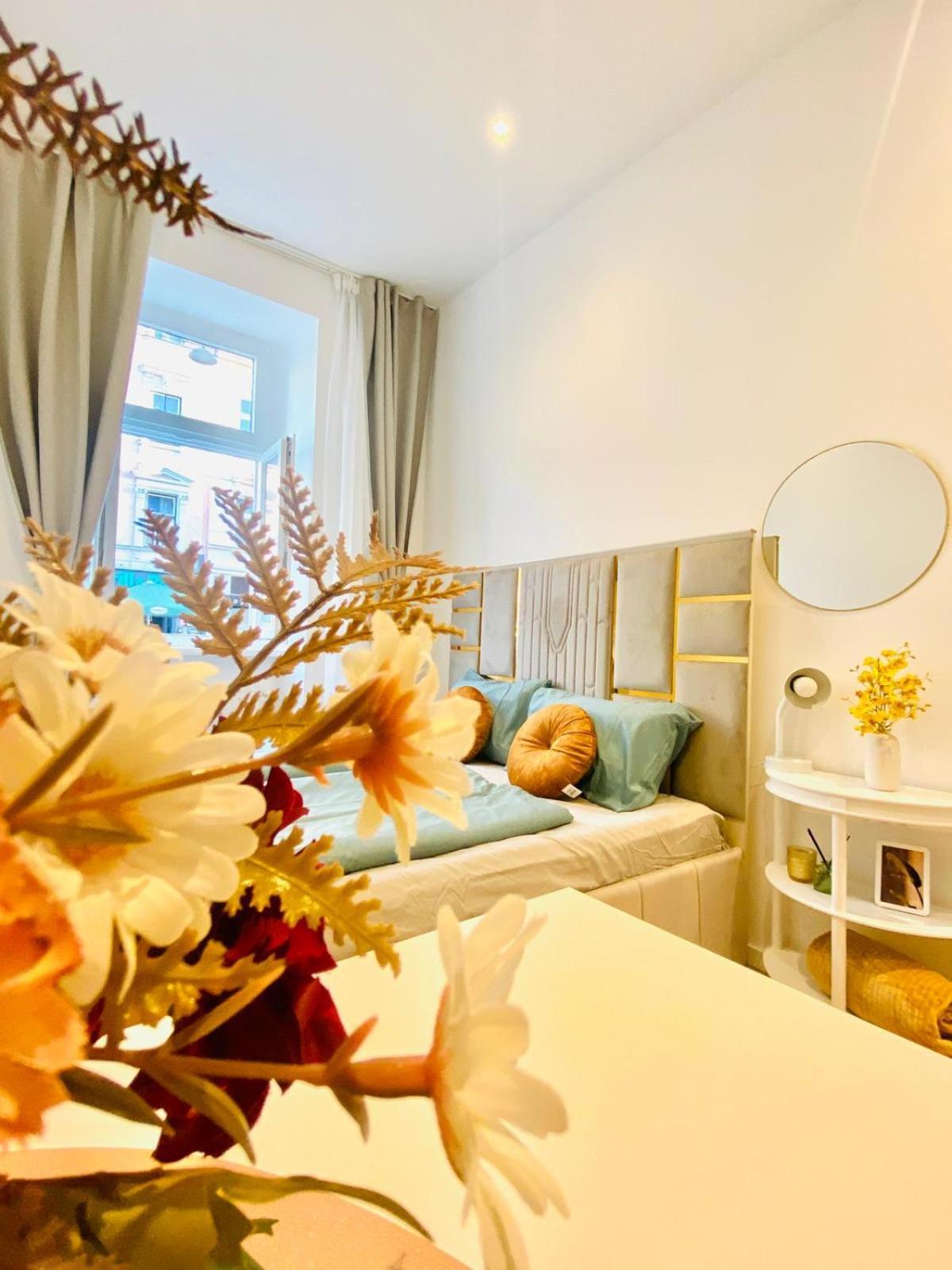 Ottakring Gem Shared 4-br Retreat Breathtaking Views Vienna
