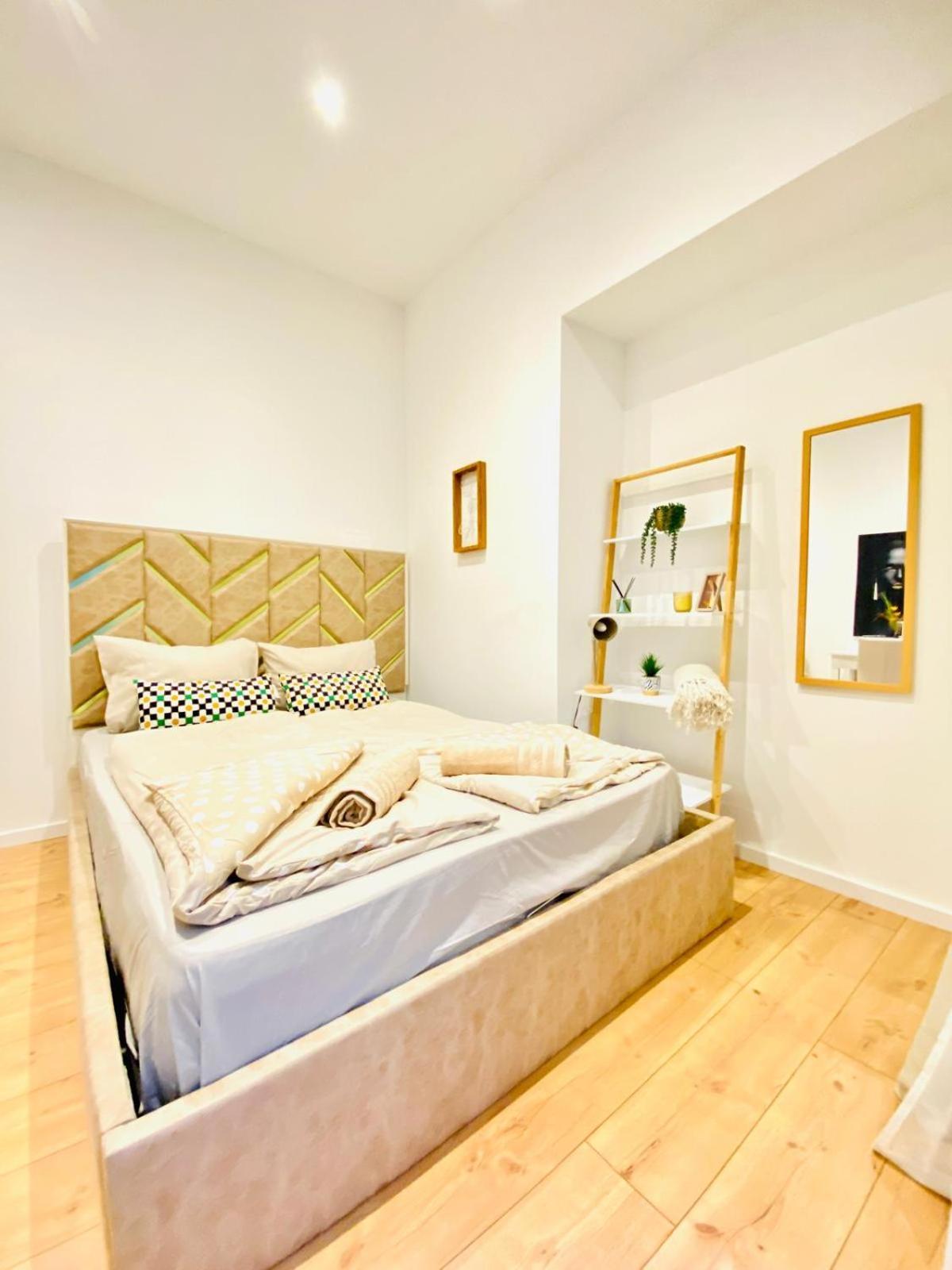 Ottakring Gem Shared 4-br Retreat Breathtaking Views