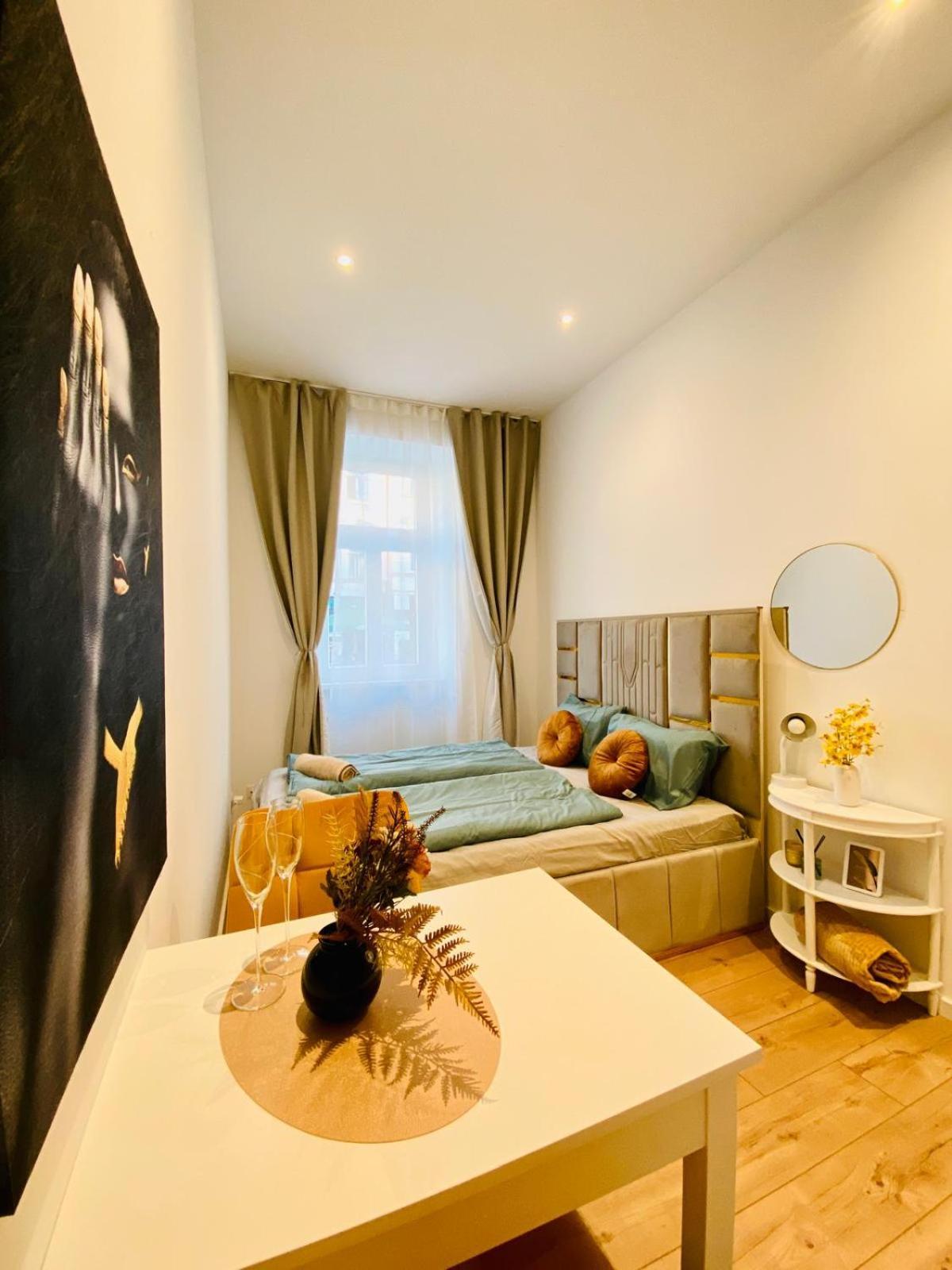 Ottakring Gem Shared 4-br Retreat Breathtaking Views