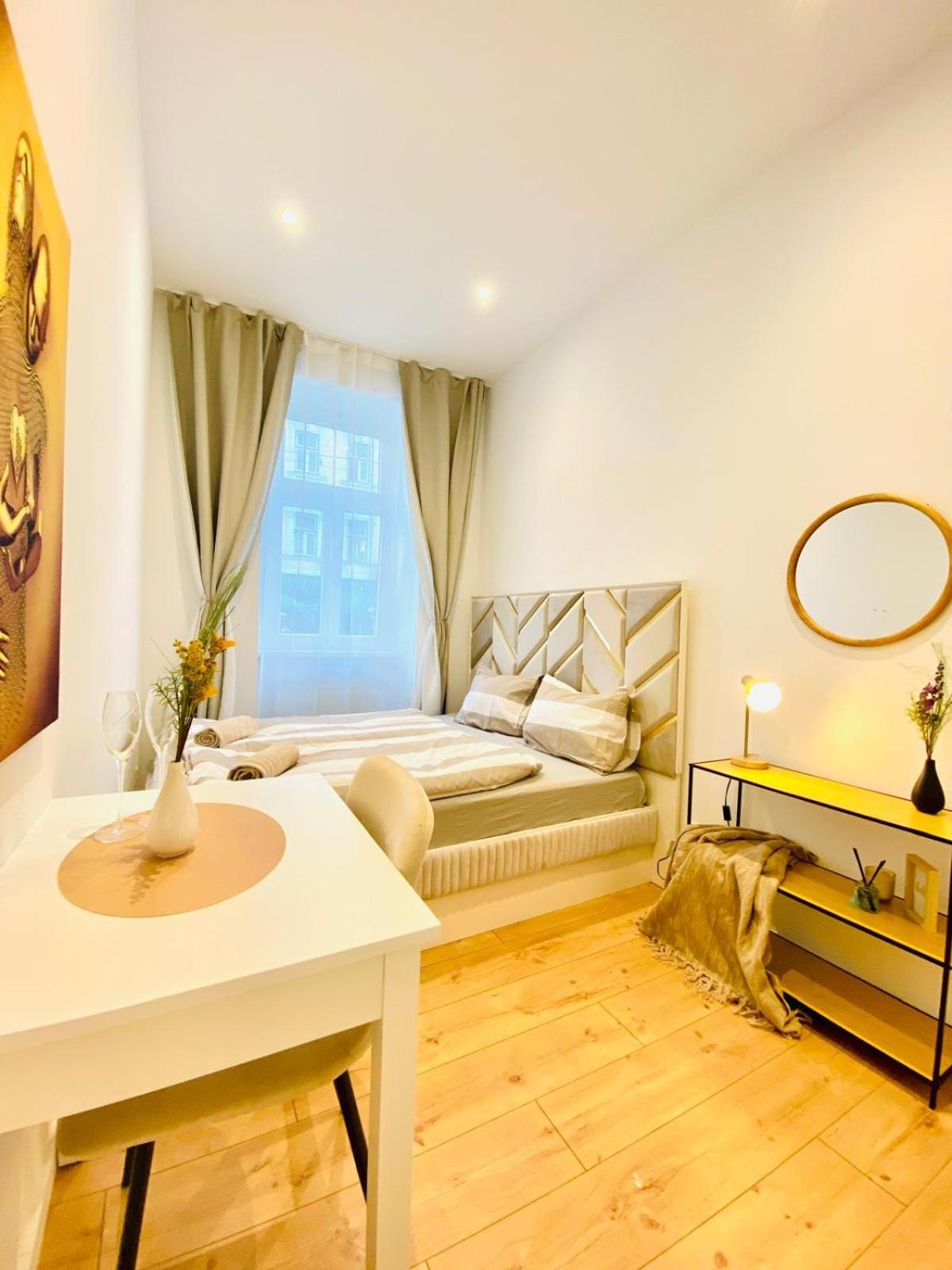 Apartment Ottakring Gem Shared 4-br Retreat Breathtaking Views