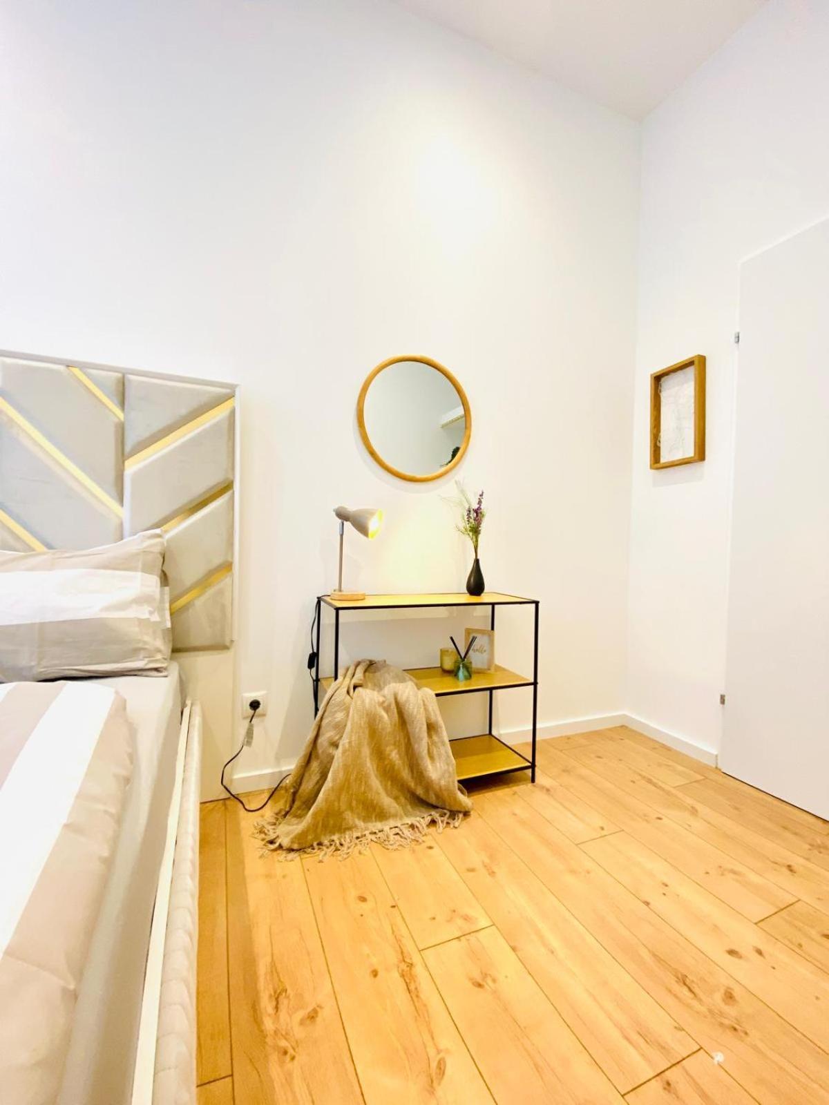 Apartment Ottakring Gem Shared 4-br Retreat Breathtaking Views *