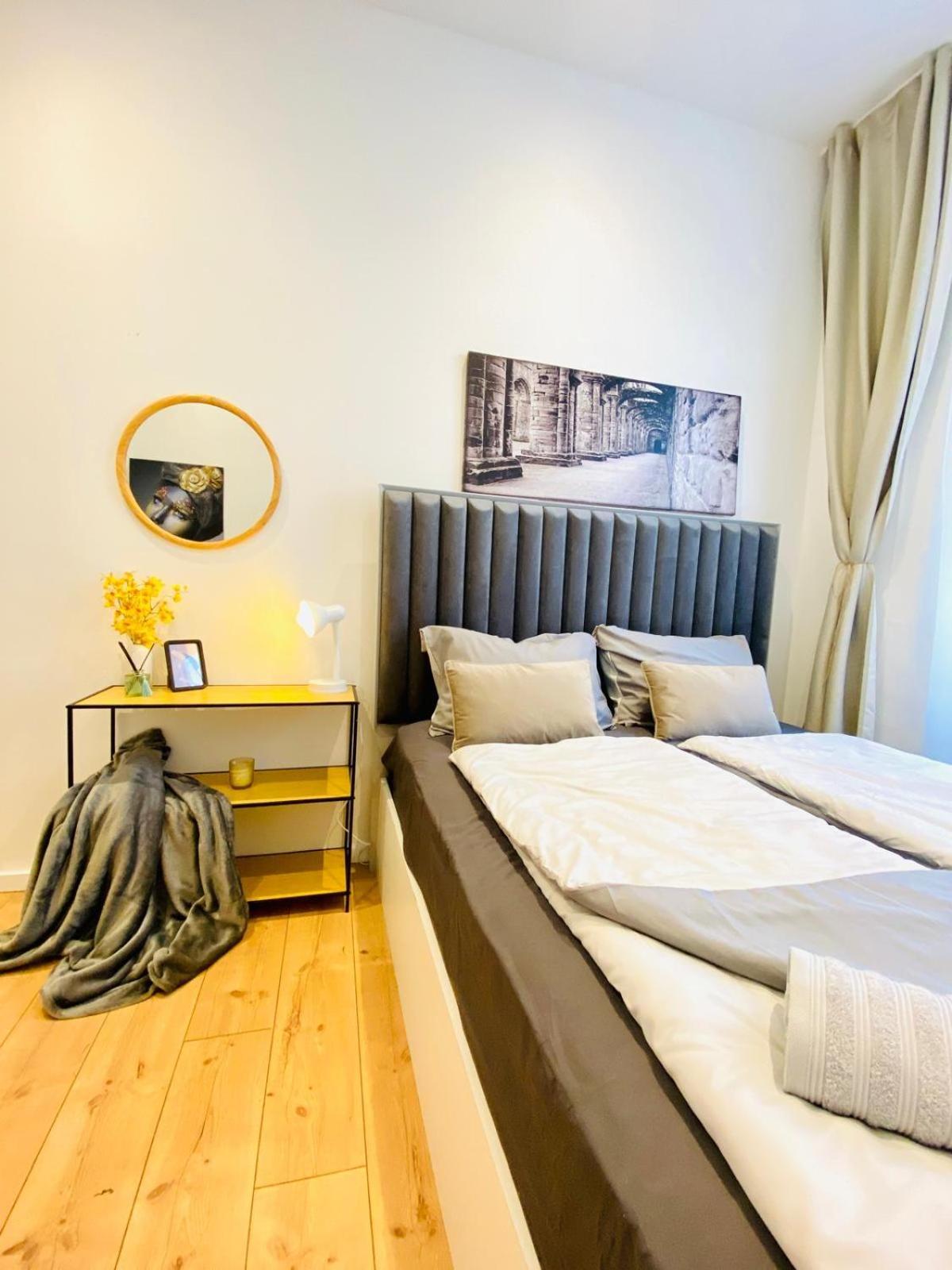 Apartment Ottakring Gem Shared 4-br Retreat Breathtaking Views