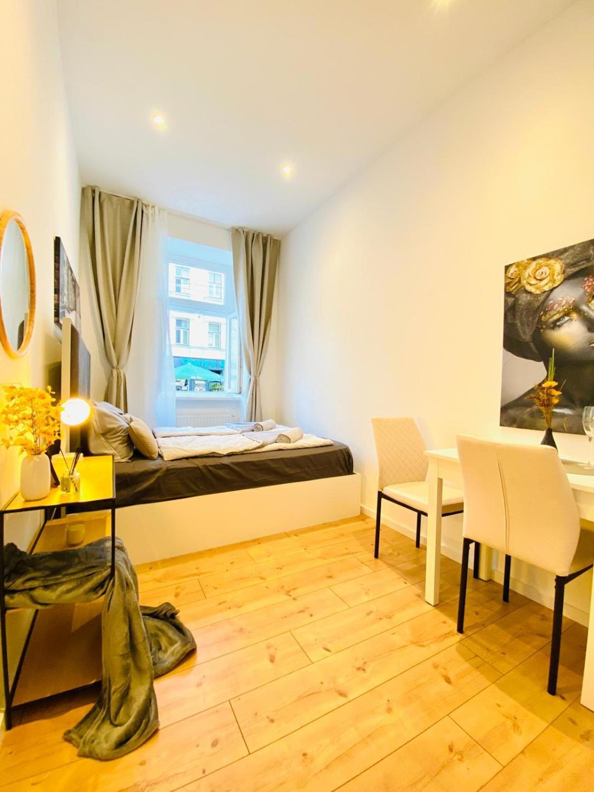 Apartment Ottakring Gem Shared 4-br Retreat Breathtaking Views