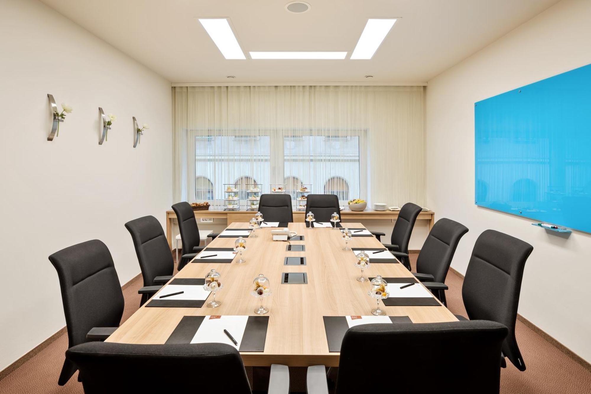 Hotel Austria Trend Savoyen 4*