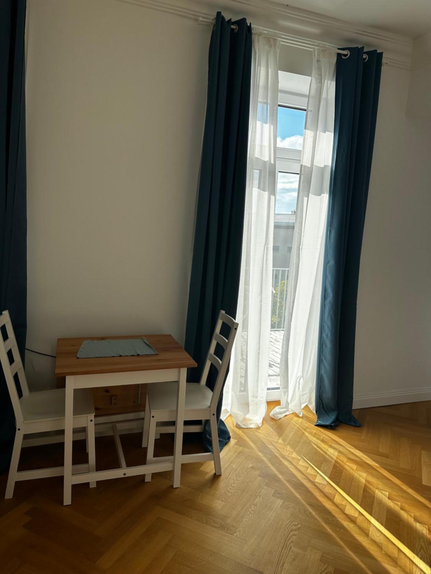 Apartment Altbaujuwel Mit Terrasse, 20 *