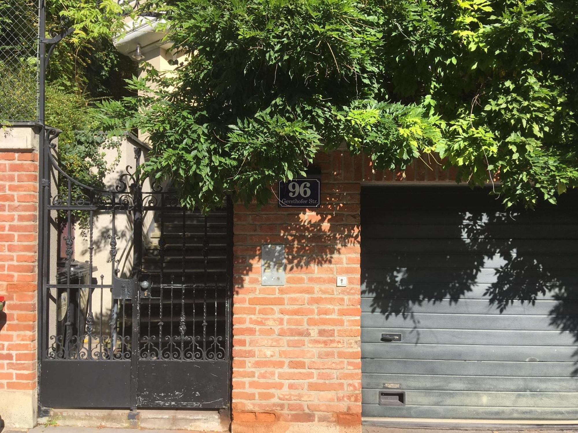 Waehring Apartment