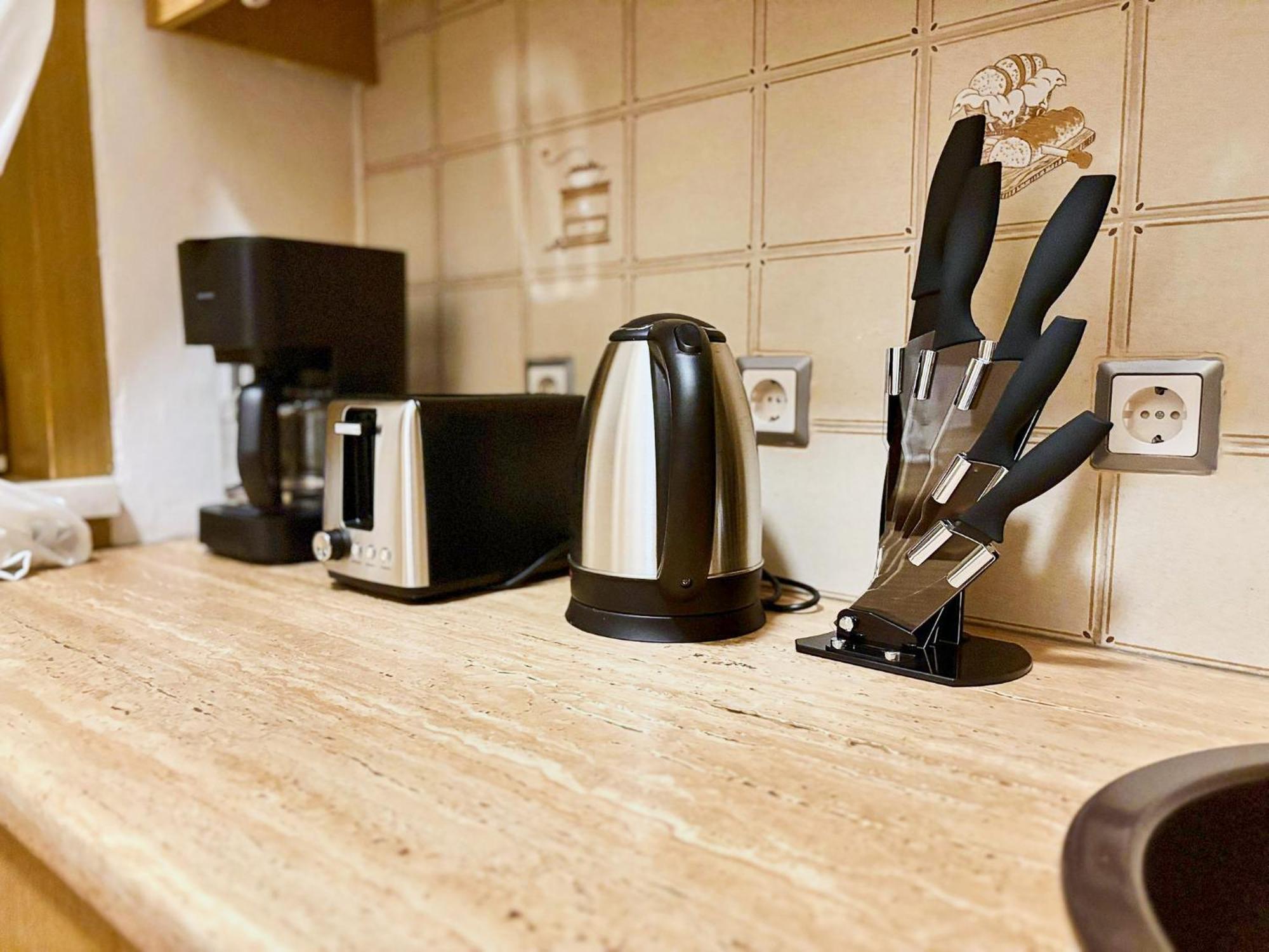 Spacious And Near Metro I Close To Parks I Akh * Viena