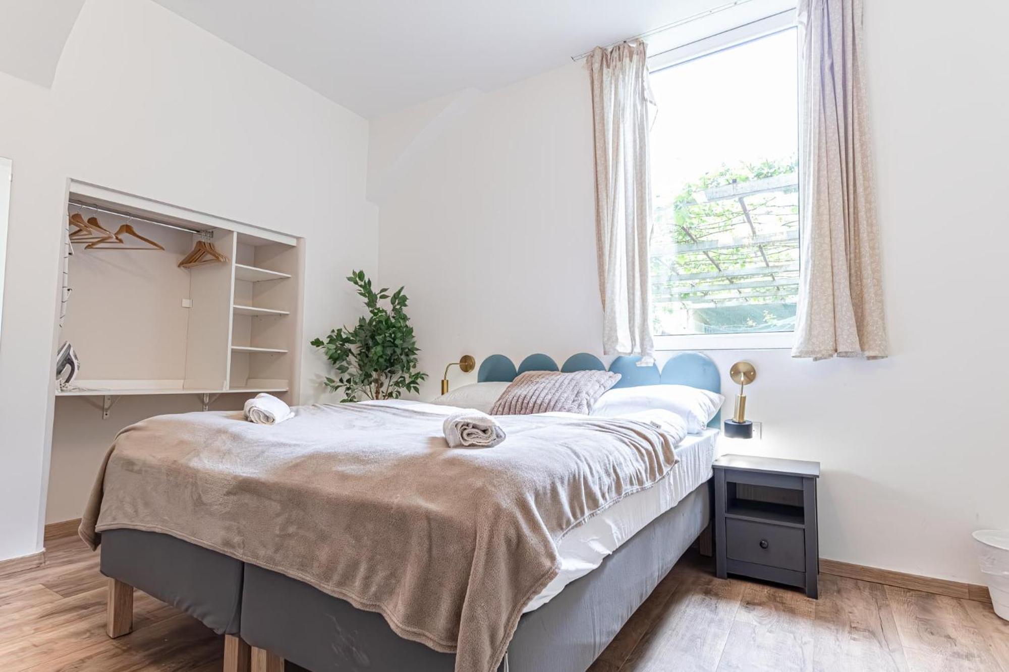 Trendy Near Westbahnhof With Kitchenette & Smart Tv * Wien