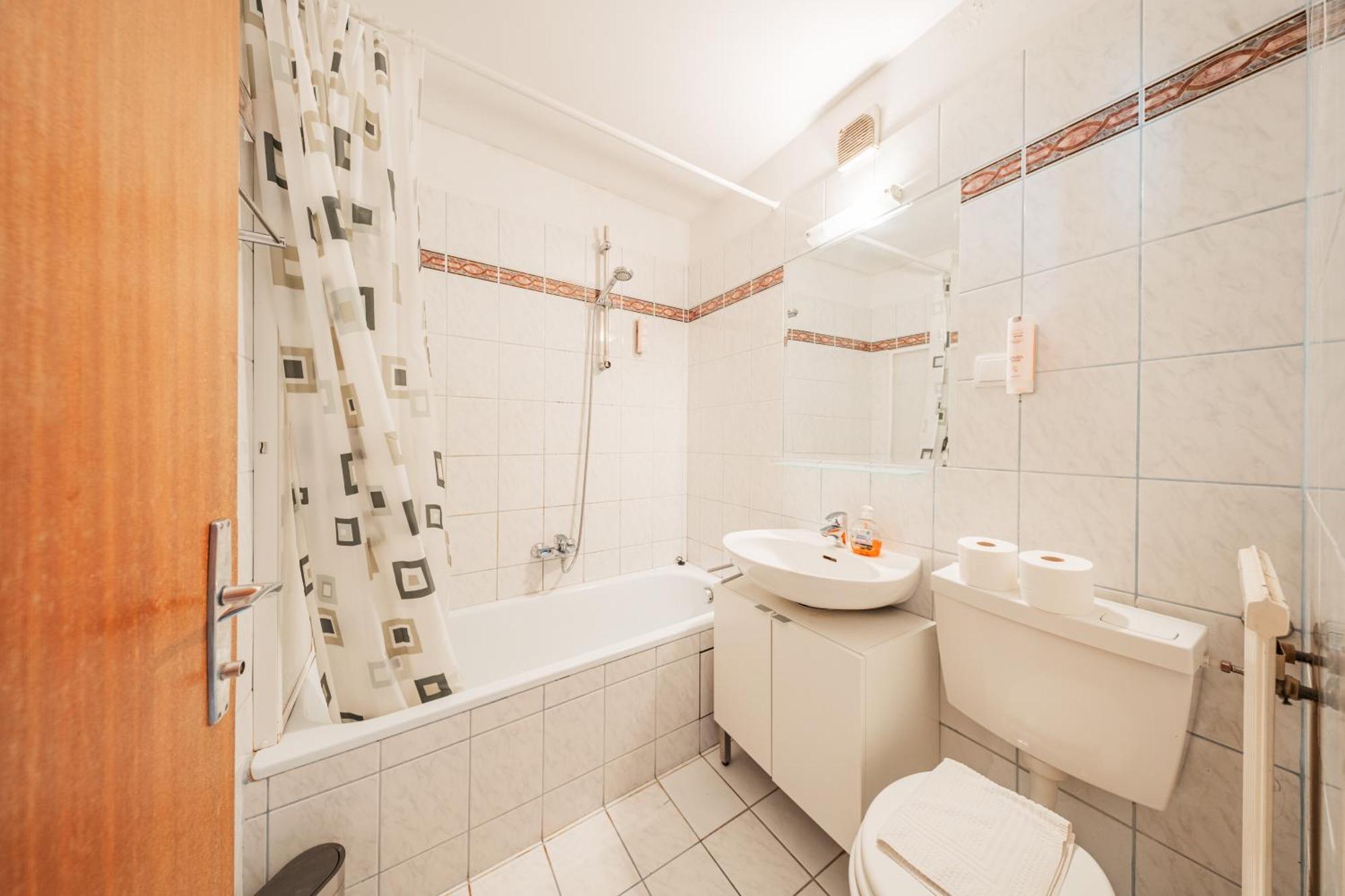 Apartment Next To Karlskirche Wien