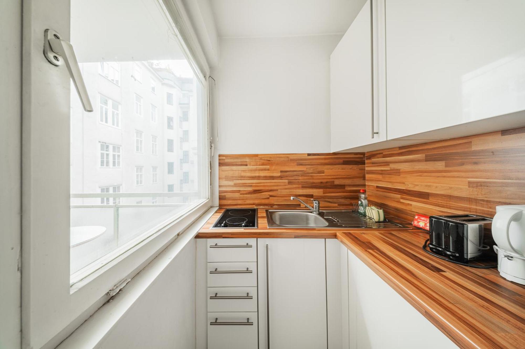 Apartment Next To Karlskirche Wien