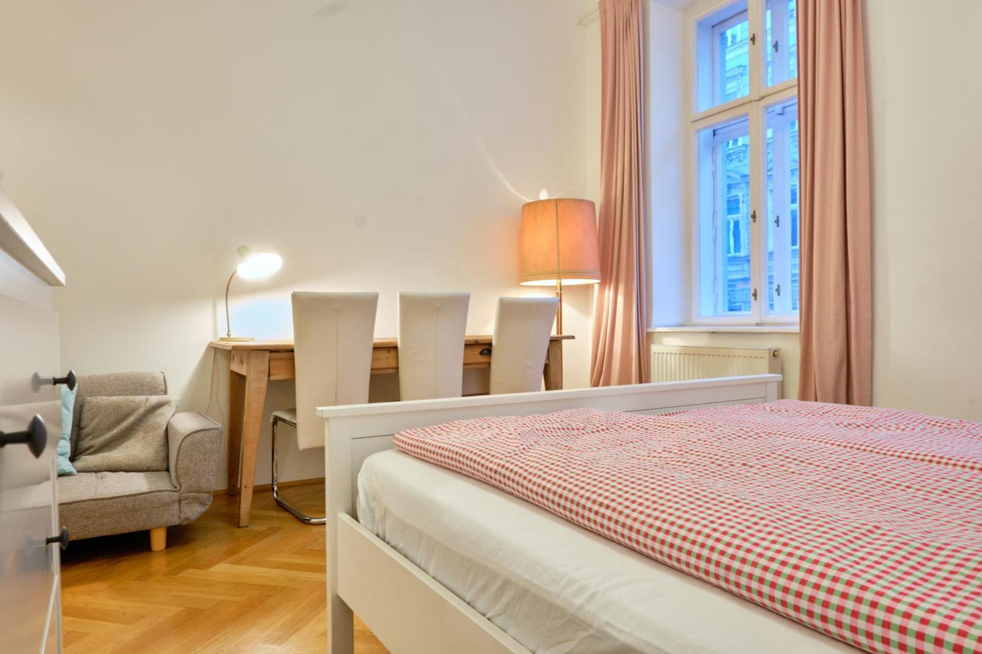 Chic - Near U3 Metro Apartment