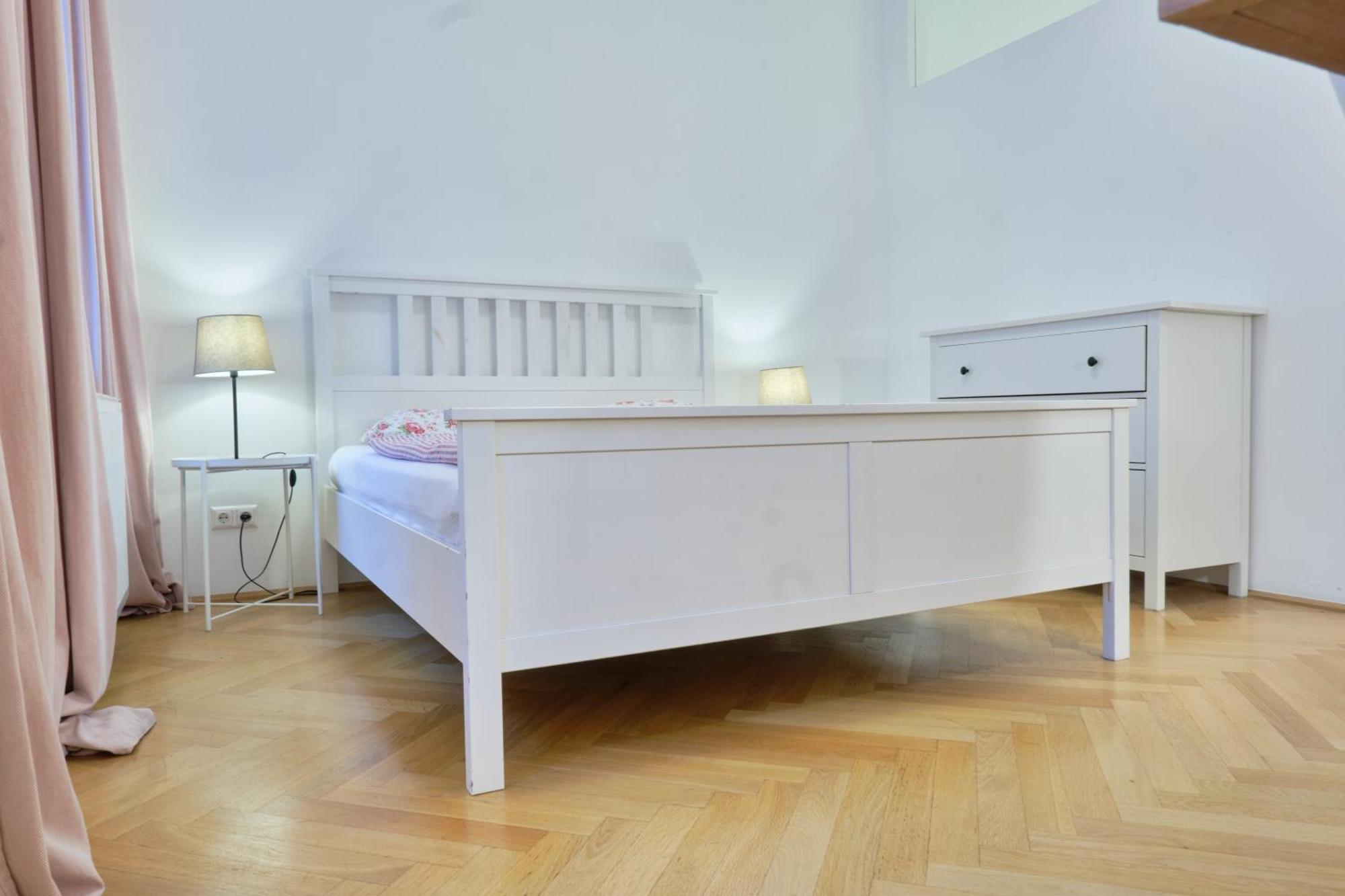 Apartment Chic - Near U3 Metro