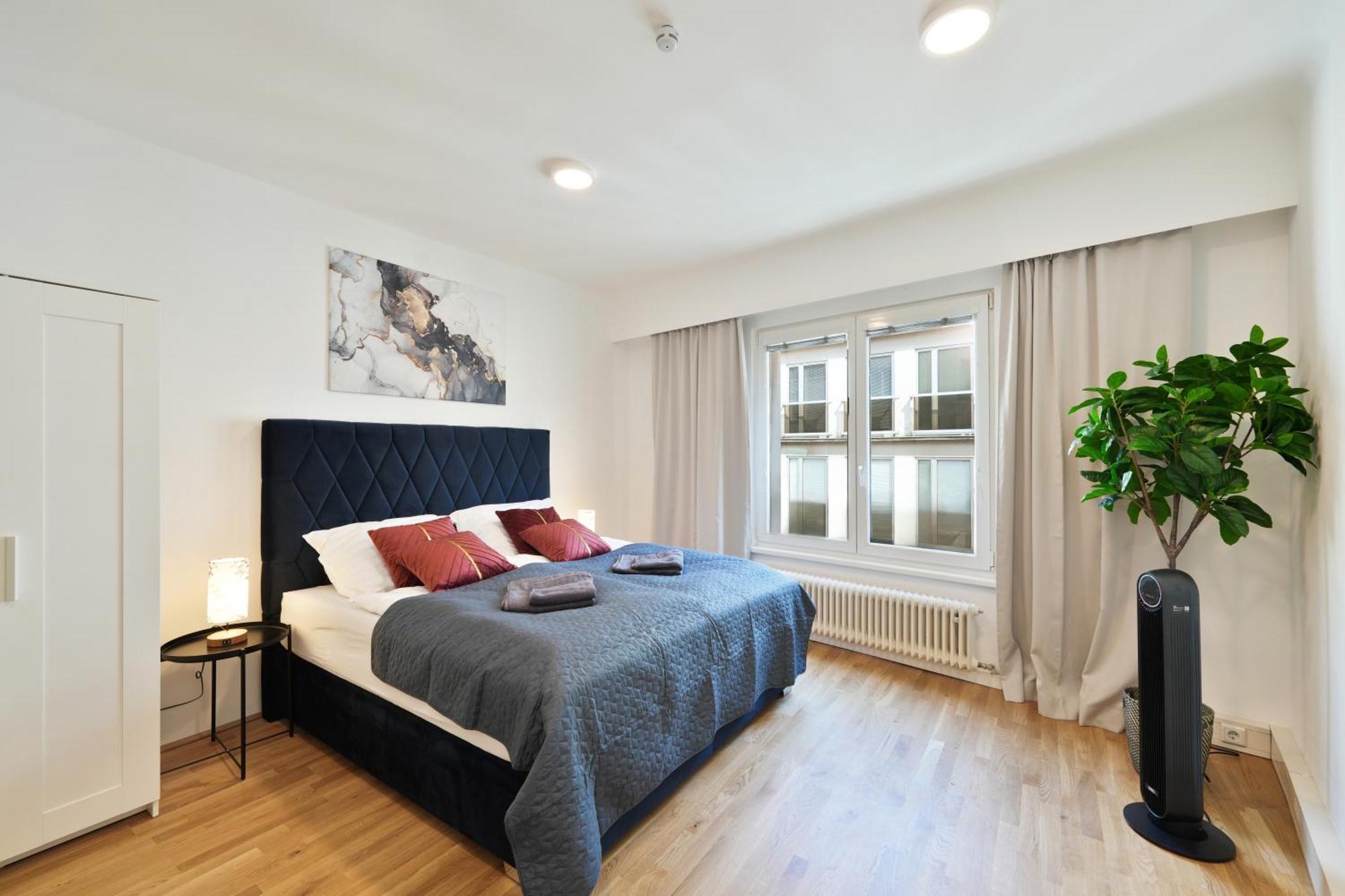 Stephansdom Apartment *