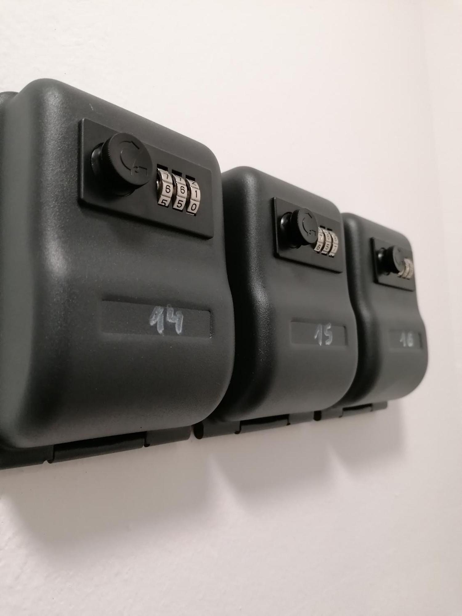 Favorit-rooms Direkt Metro-u1 Connection To Centralstation And City-center Ostello Vienna