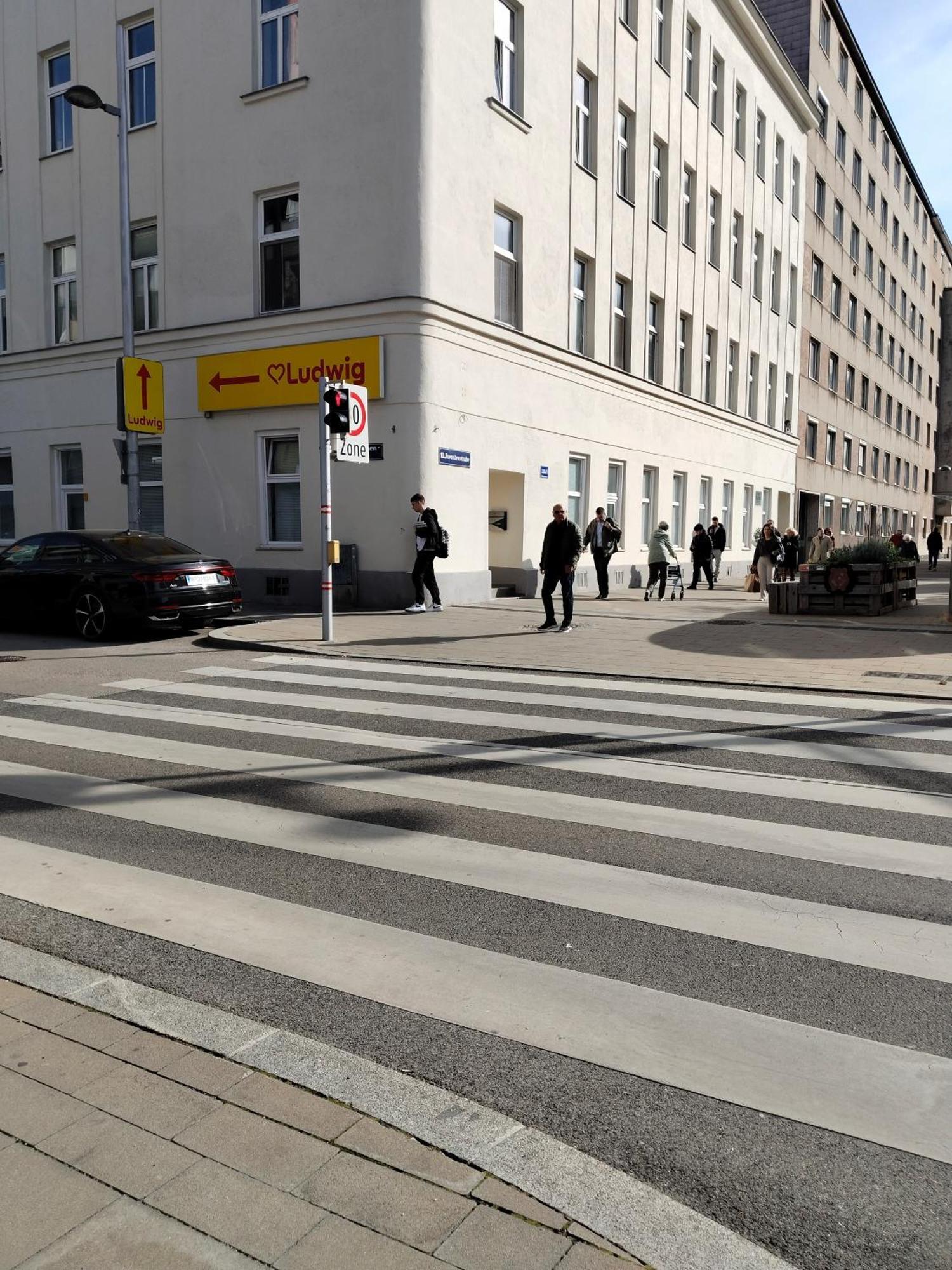 Favorit-rooms Direkt Metro-u1 Connection To Centralstation And City-center *