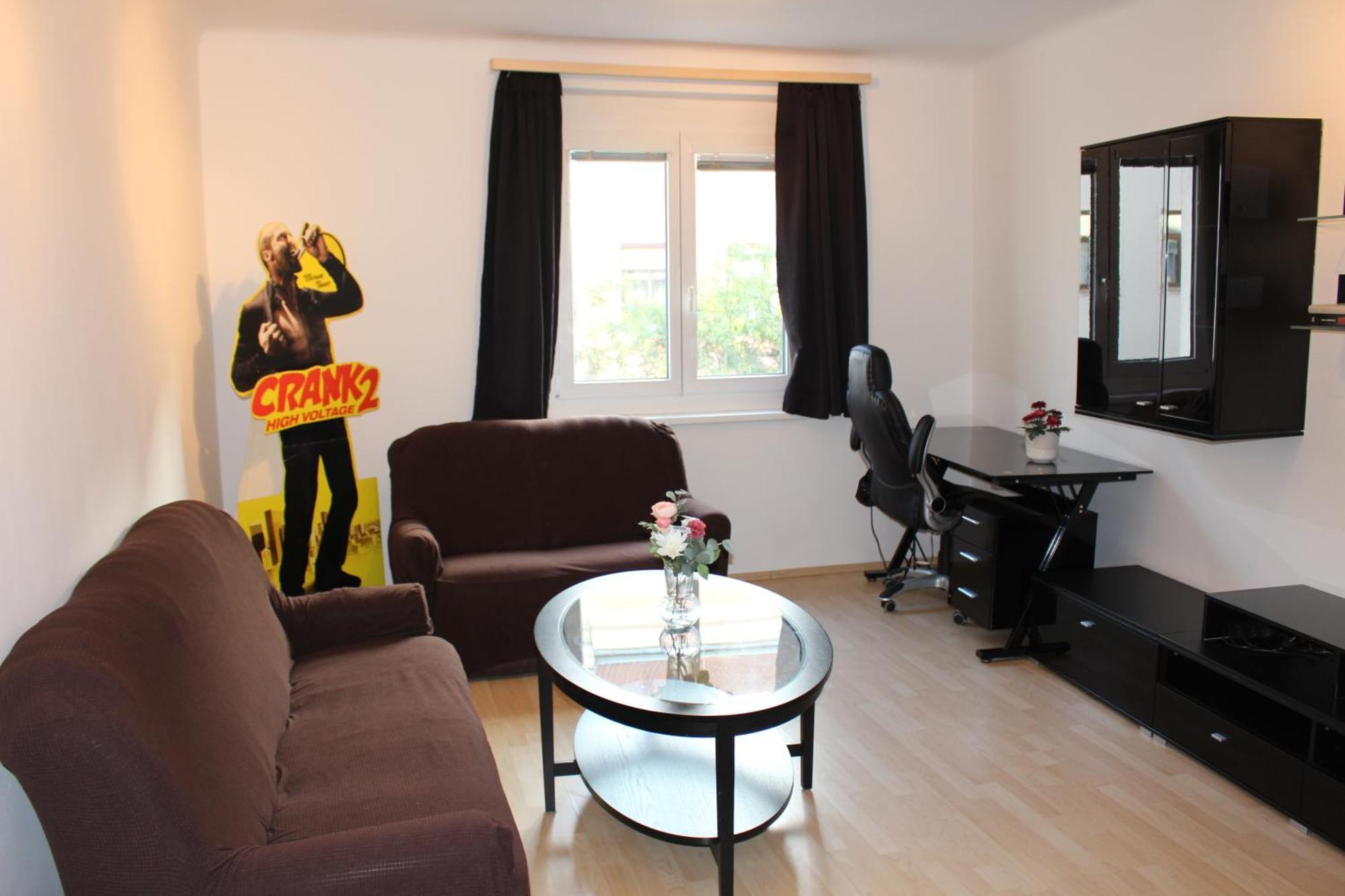 Apartment Happy