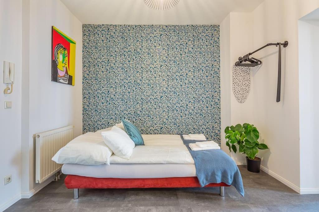 Luxury Vintage Vibe Vienna